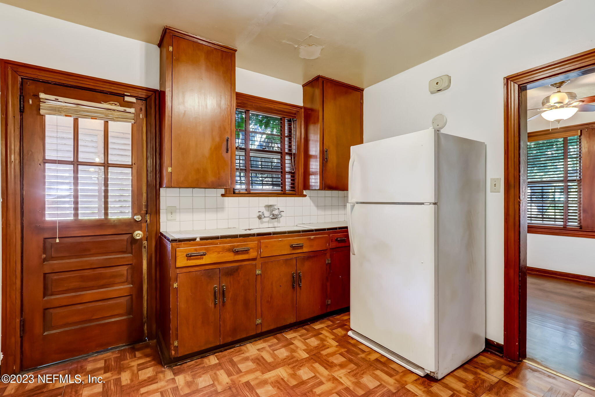 516 W 17TH Street