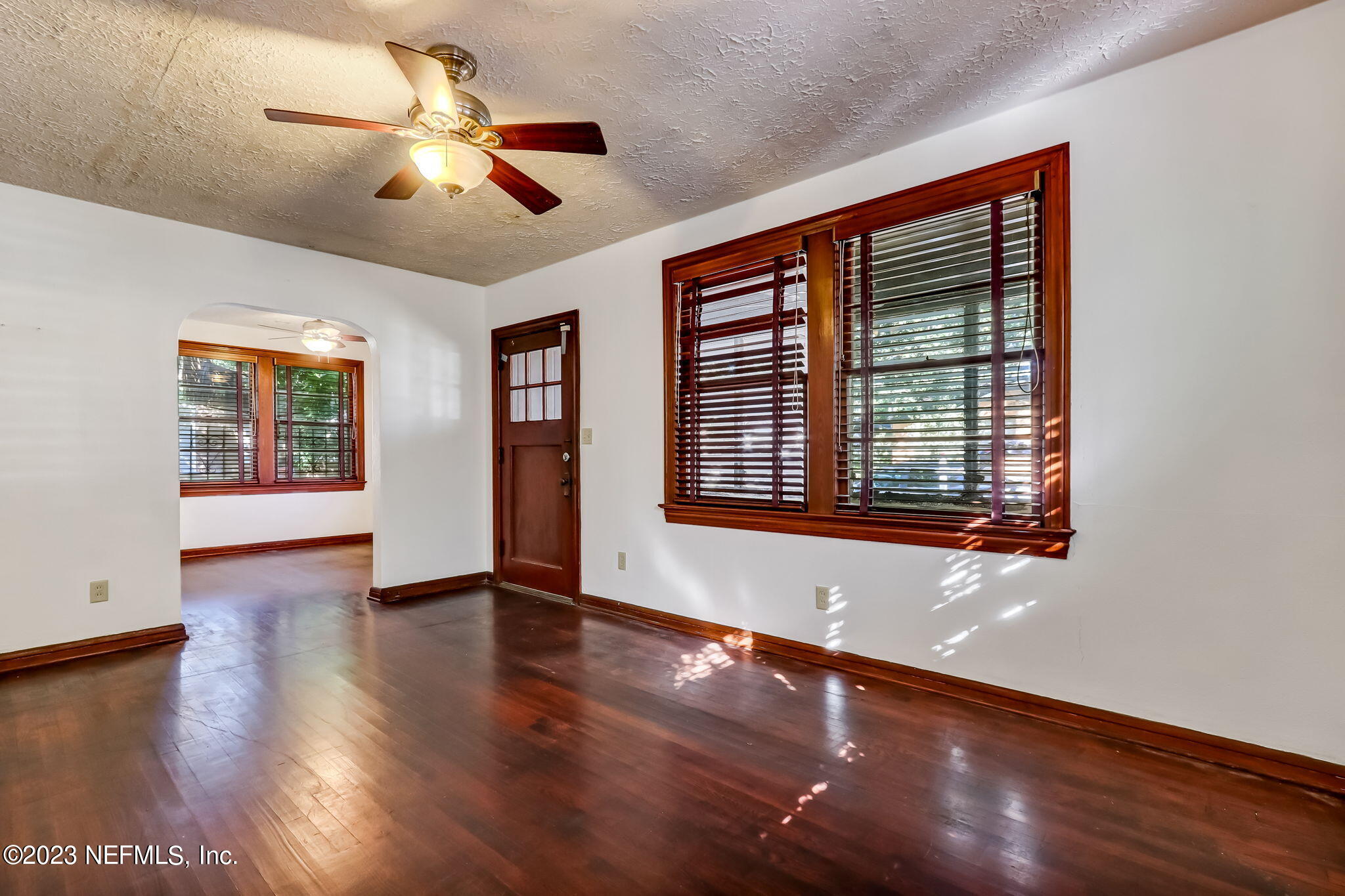 516 W 17TH Street