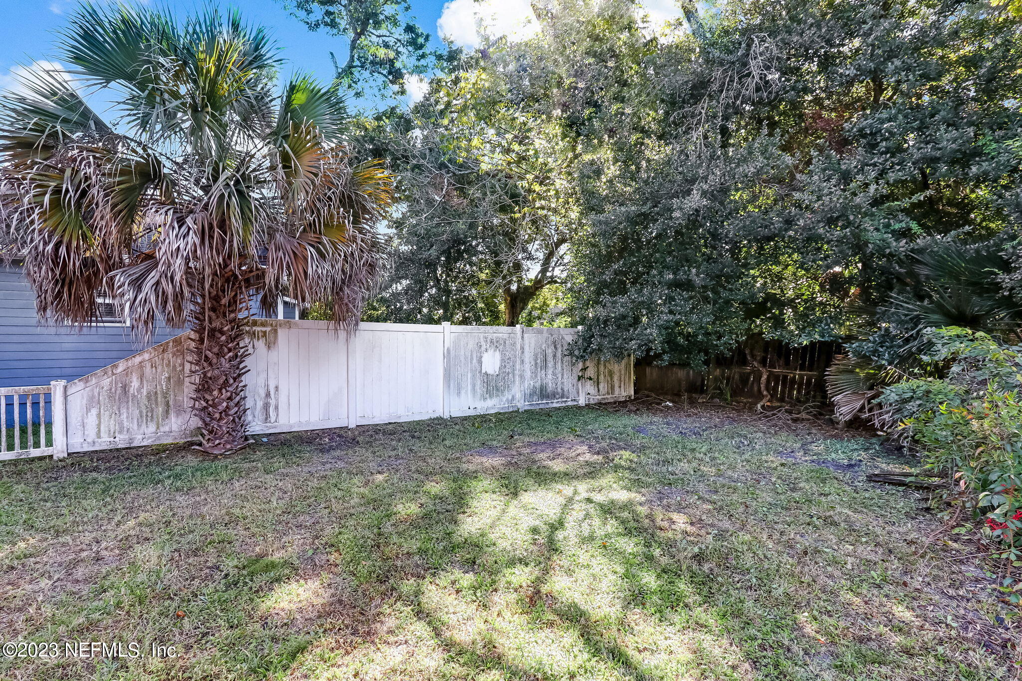 516 W 17TH Street