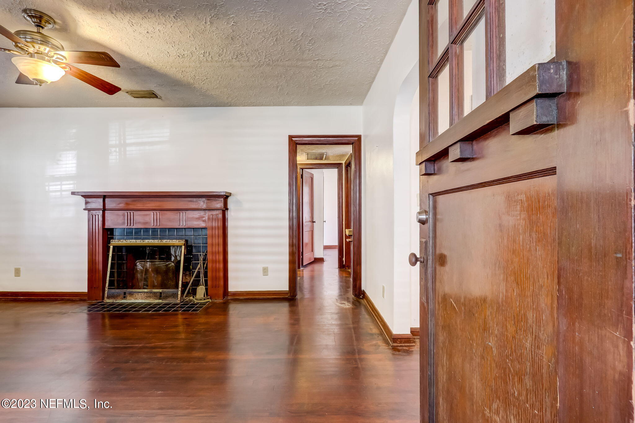 516 W 17TH Street