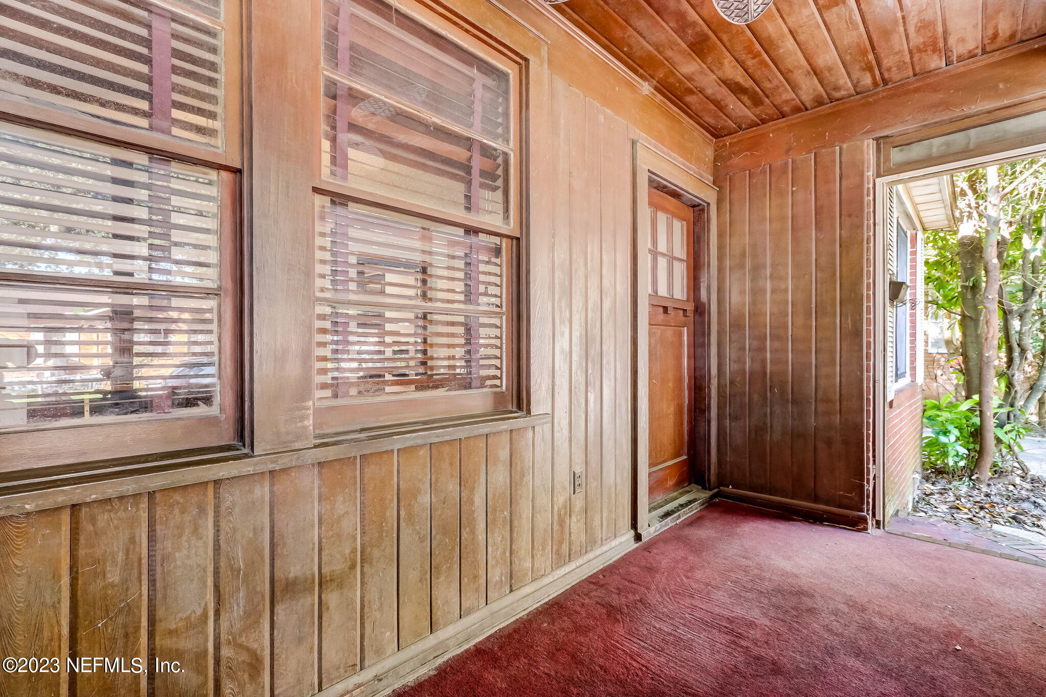 516 W 17TH Street