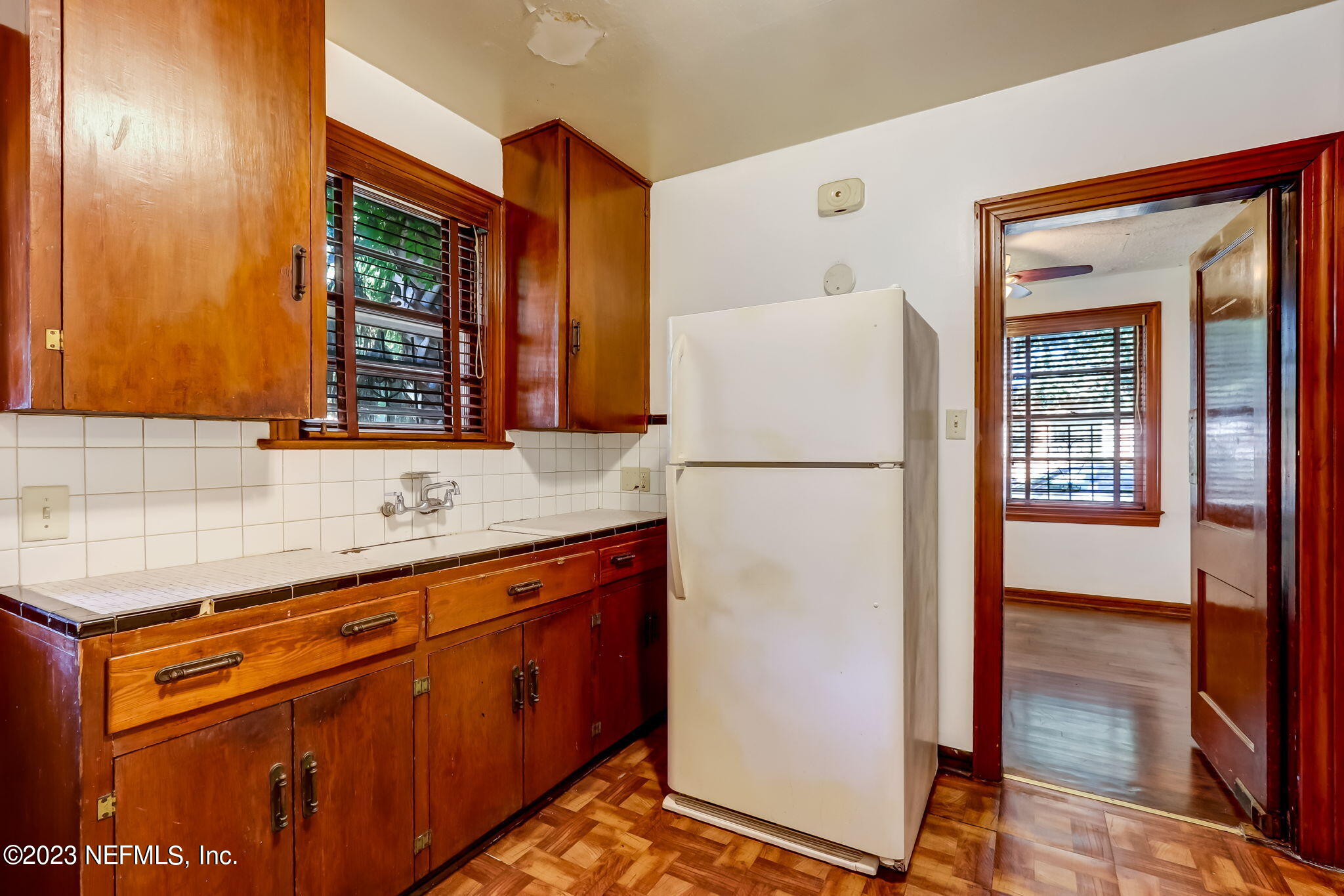 516 W 17TH Street