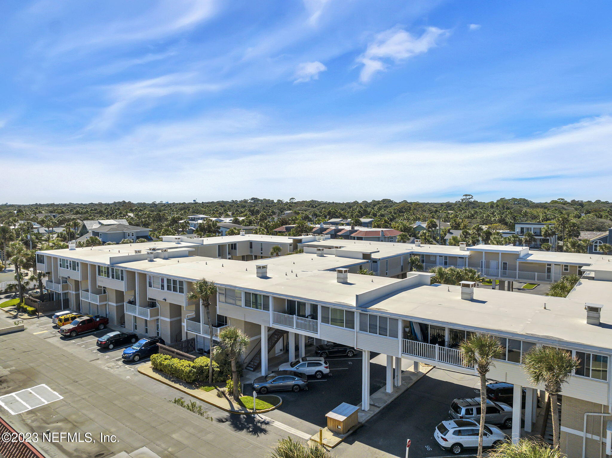 901 OCEAN Boulevard, 33