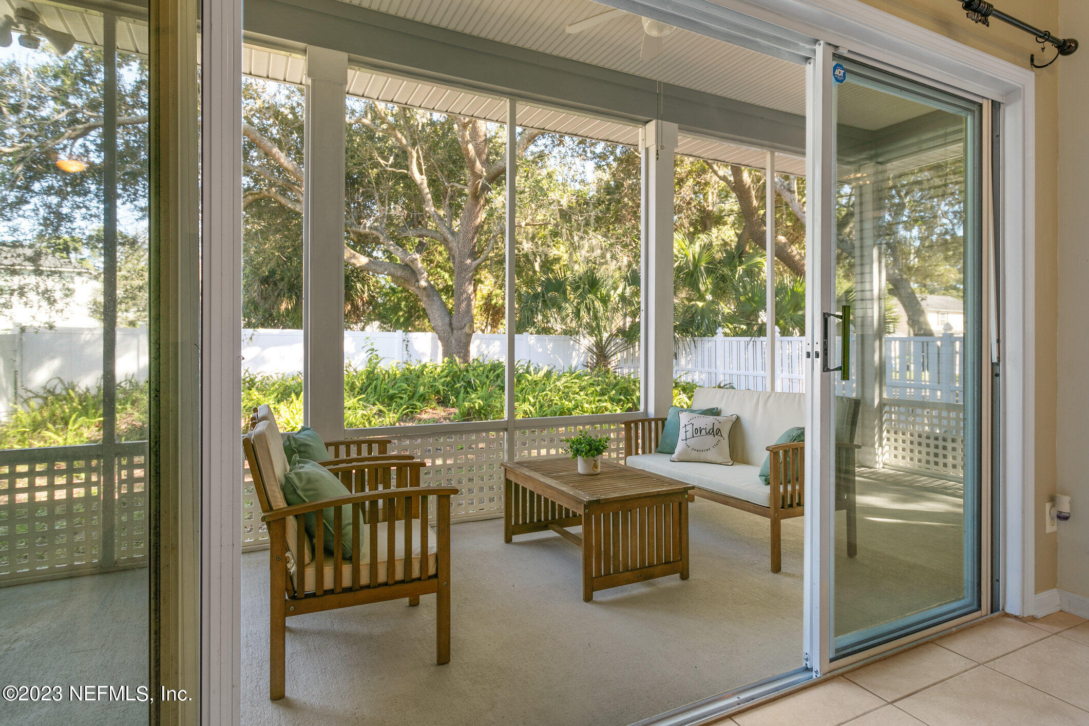 2009 PARADISE OAKS Court