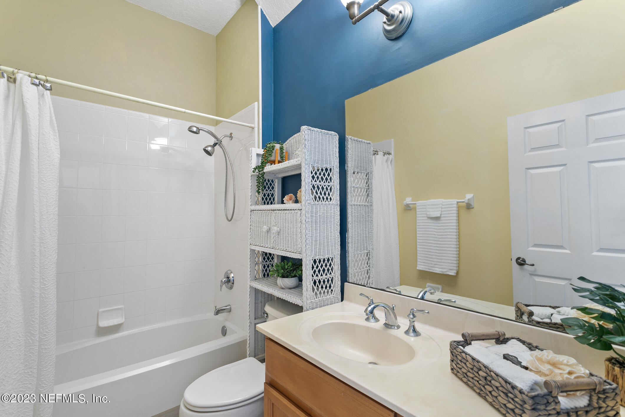 2009 PARADISE OAKS Court