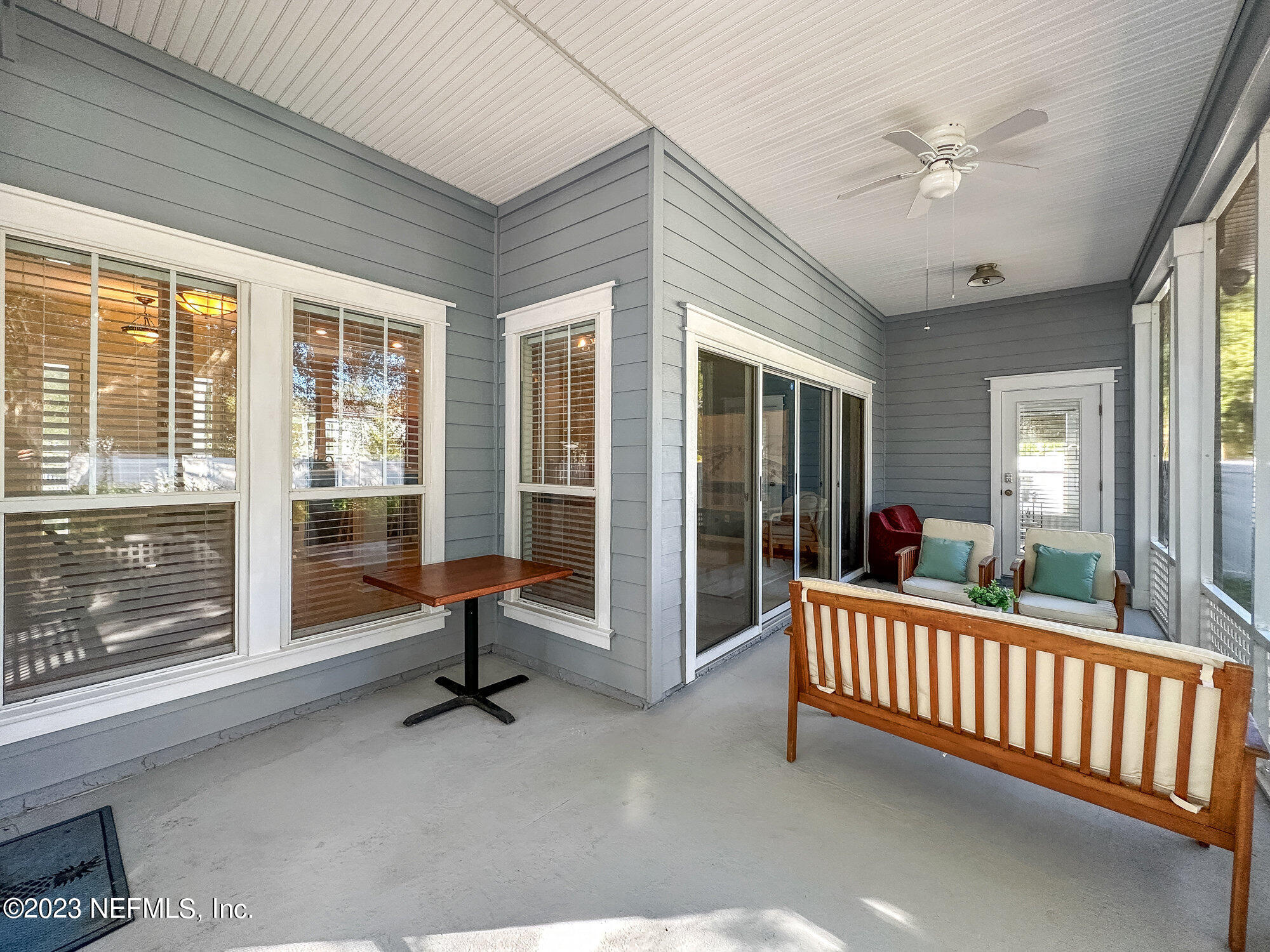 2009 PARADISE OAKS Court