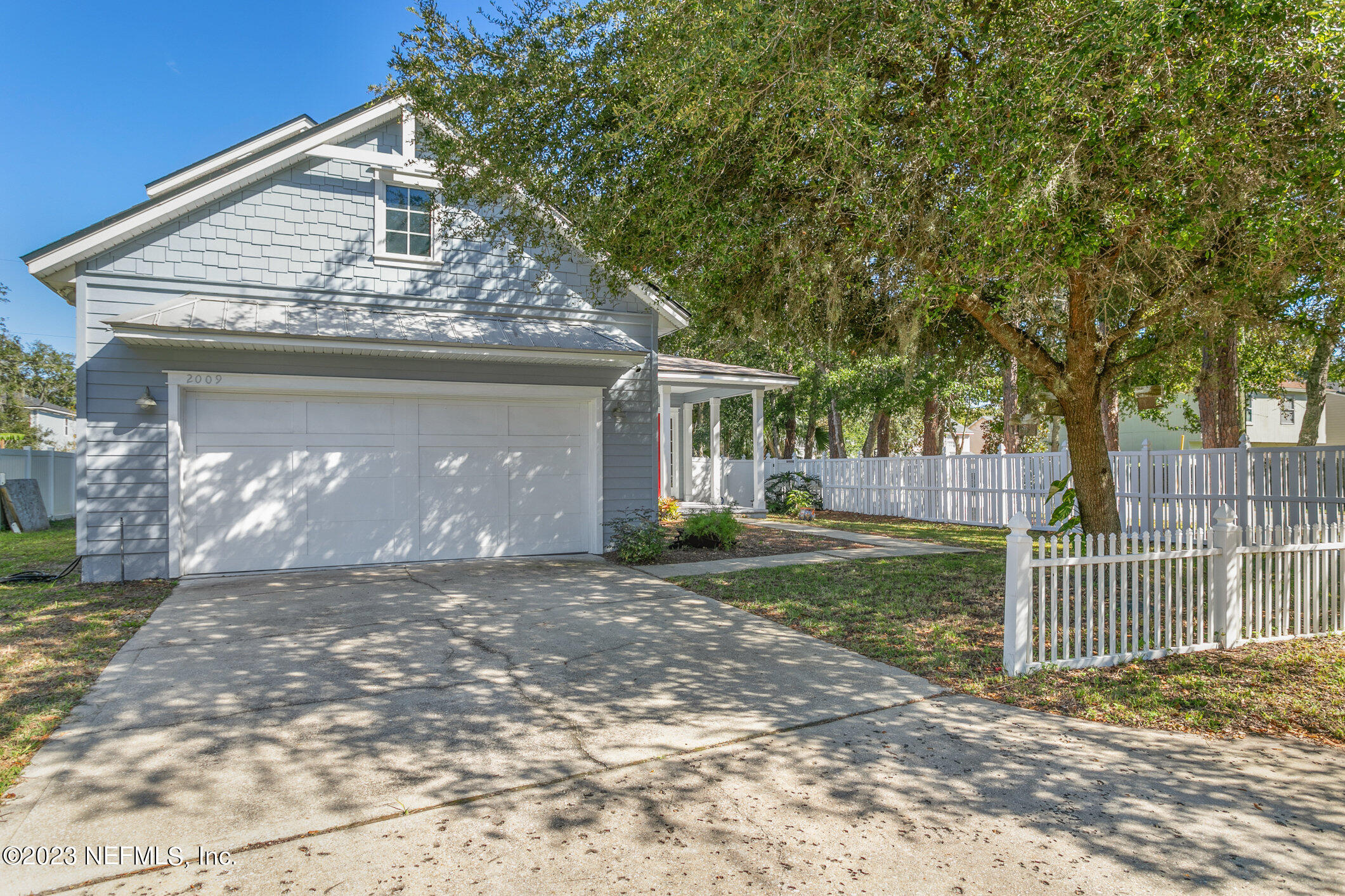 2009 PARADISE OAKS Court