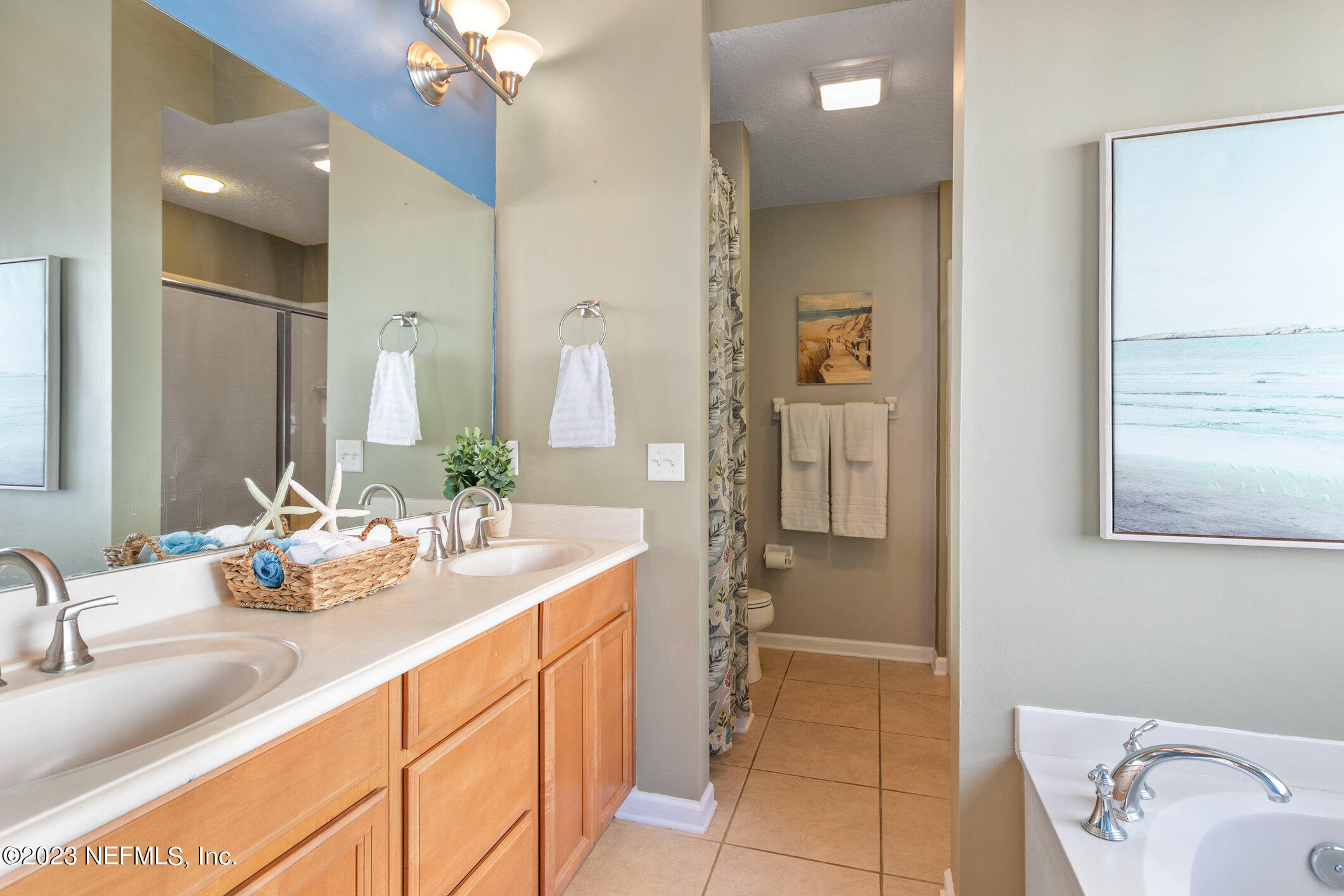 2009 PARADISE OAKS Court