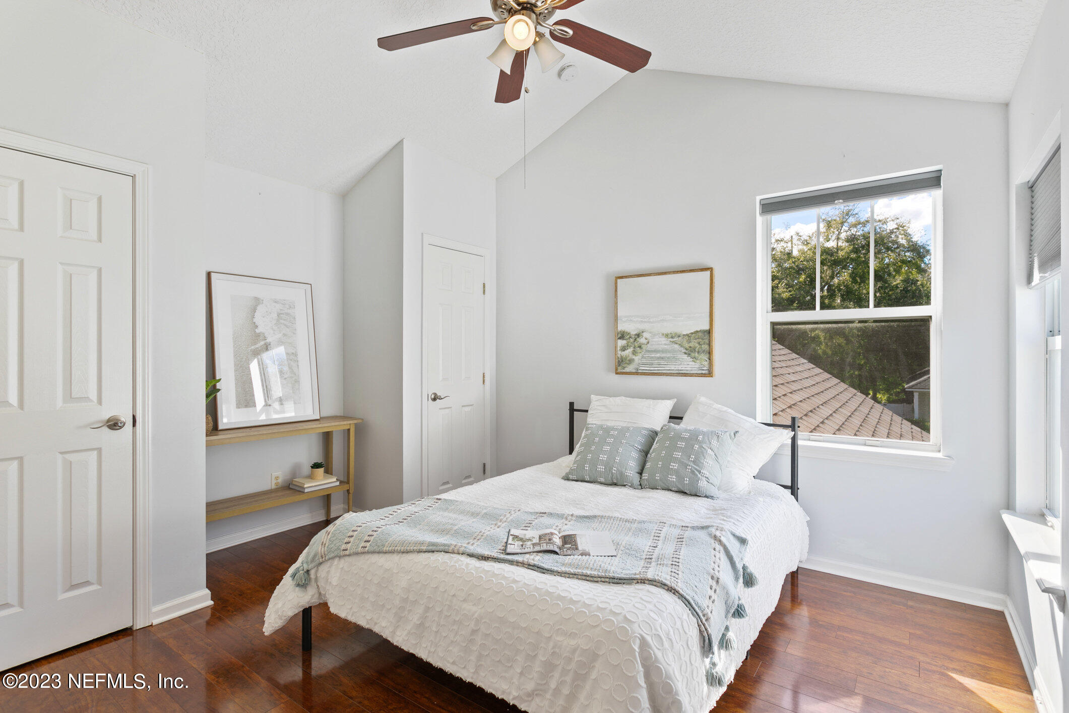 2009 PARADISE OAKS Court