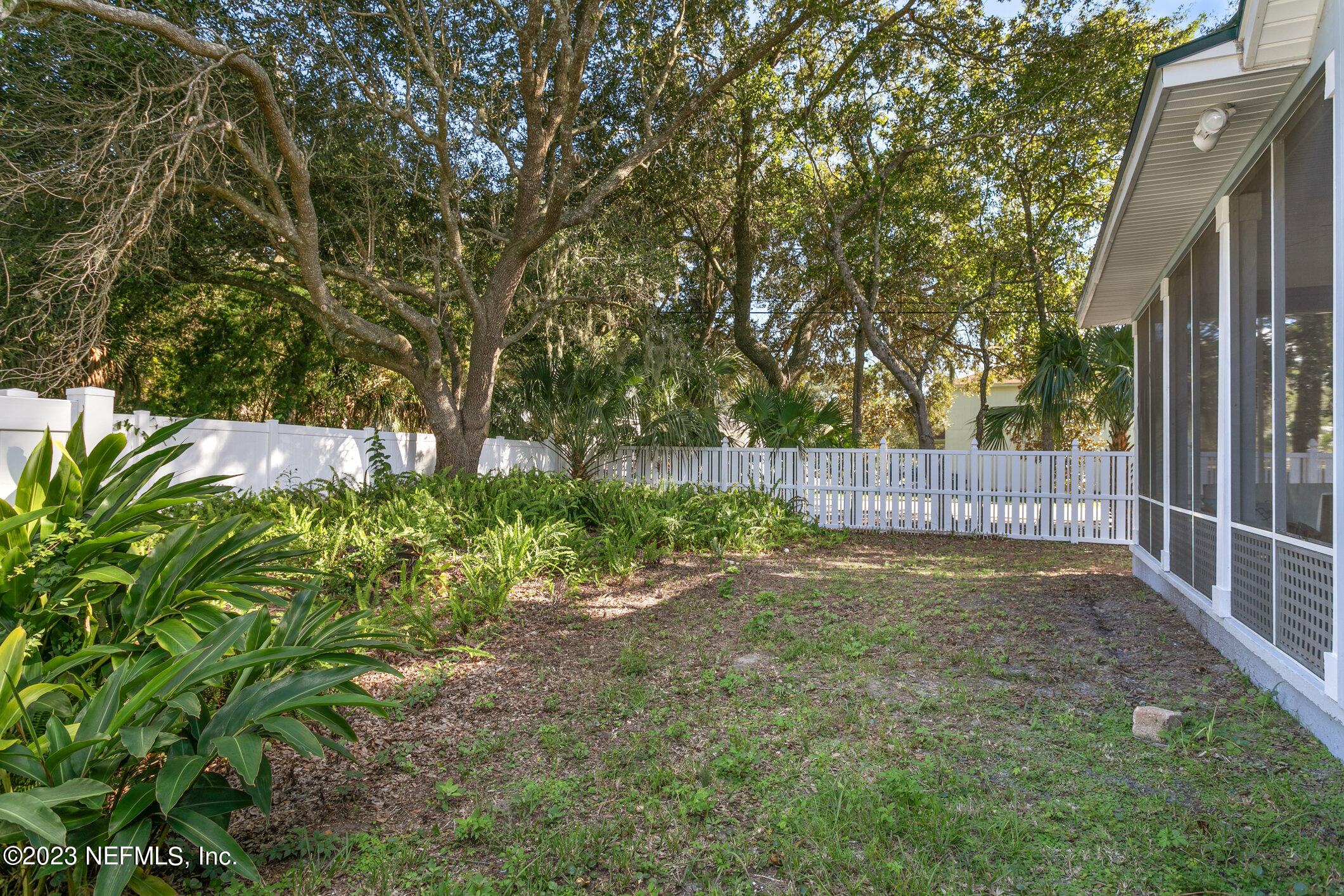 2009 PARADISE OAKS Court