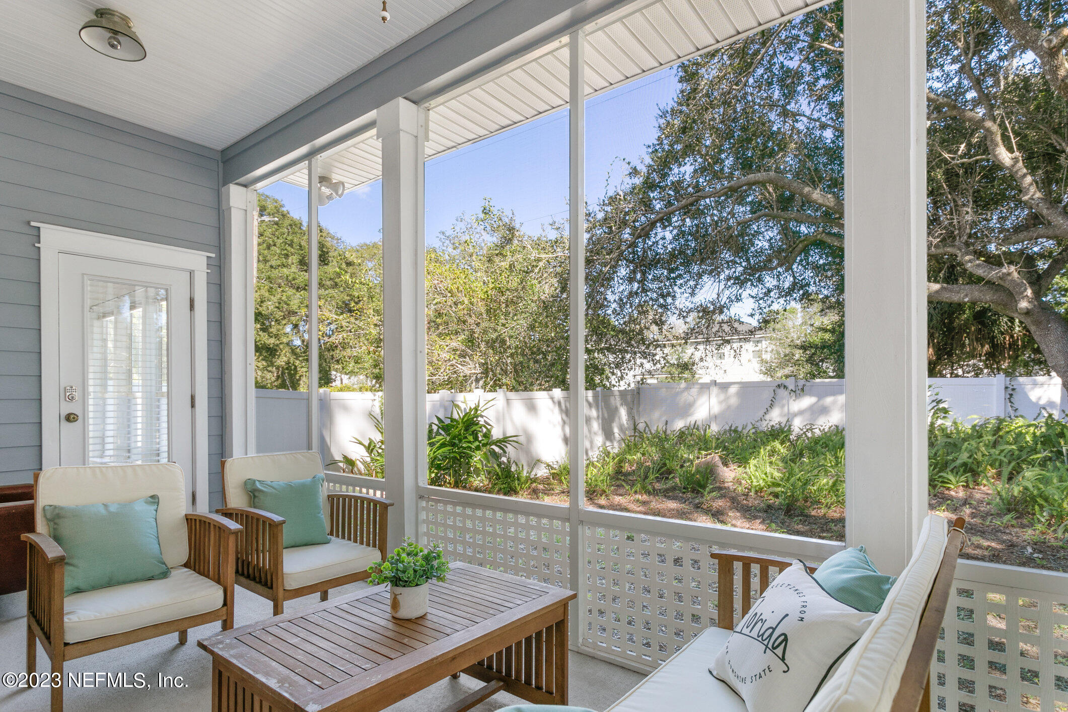 2009 PARADISE OAKS Court