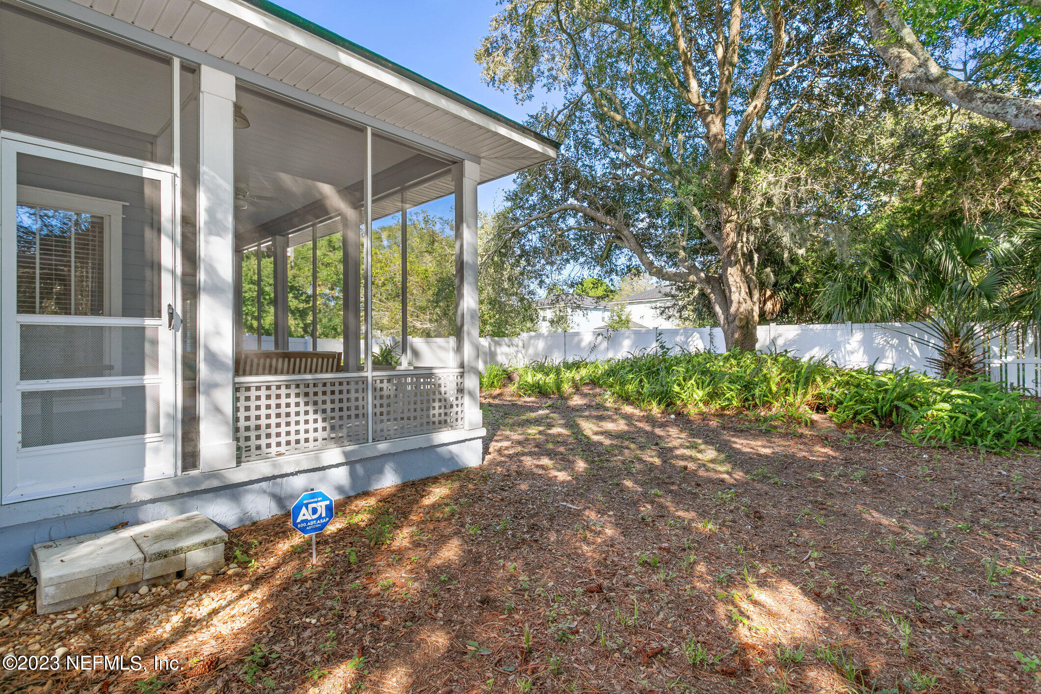 2009 PARADISE OAKS Court