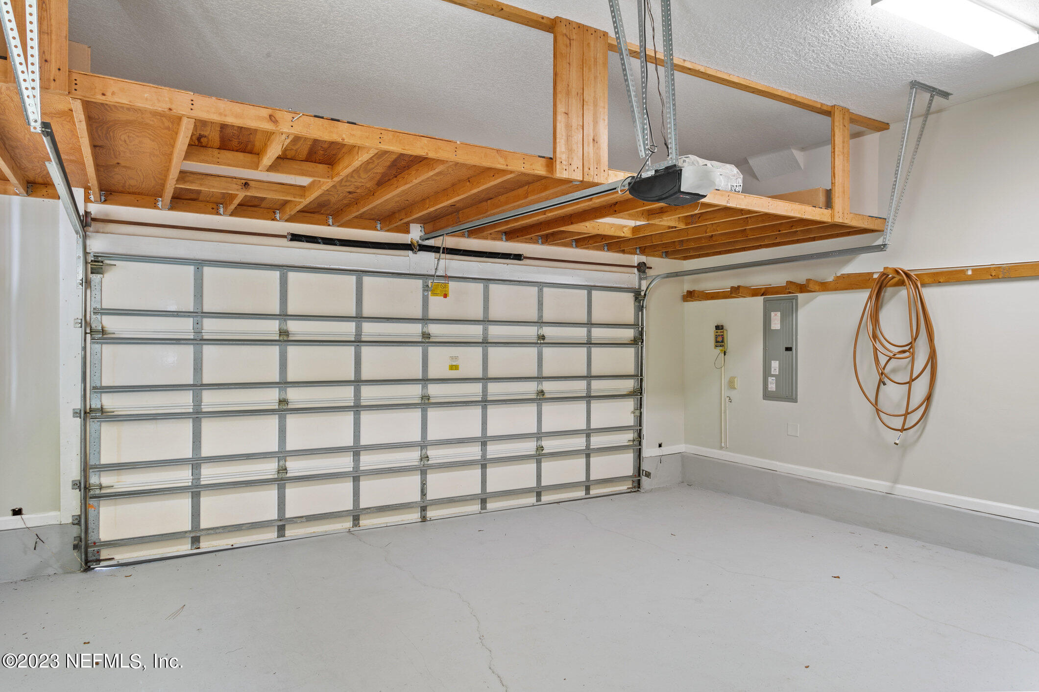 2009 PARADISE OAKS Court