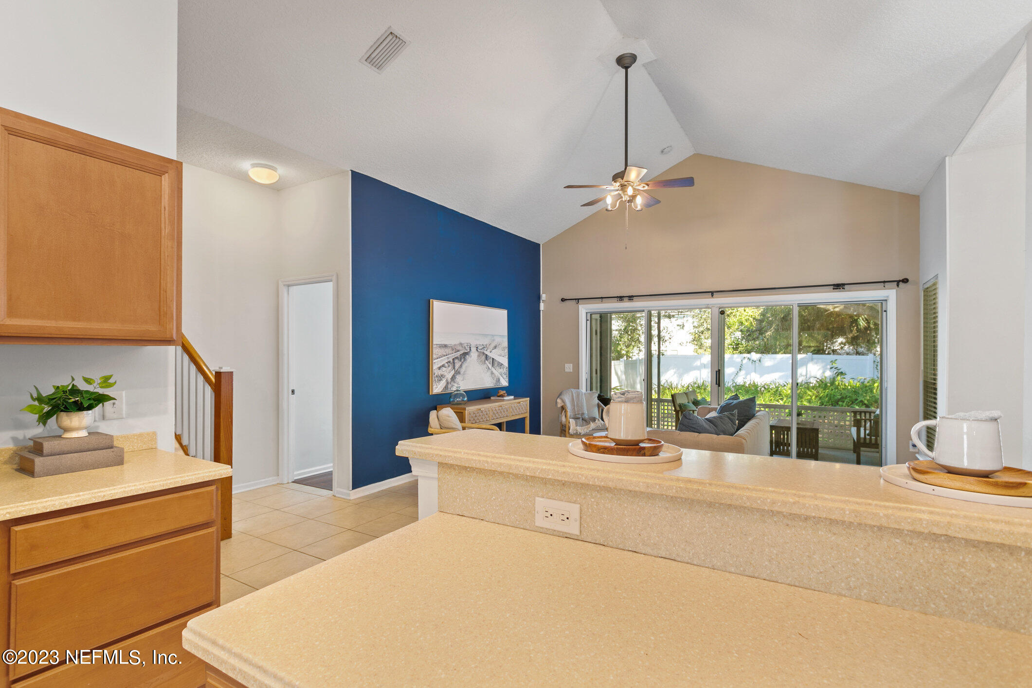 2009 PARADISE OAKS Court