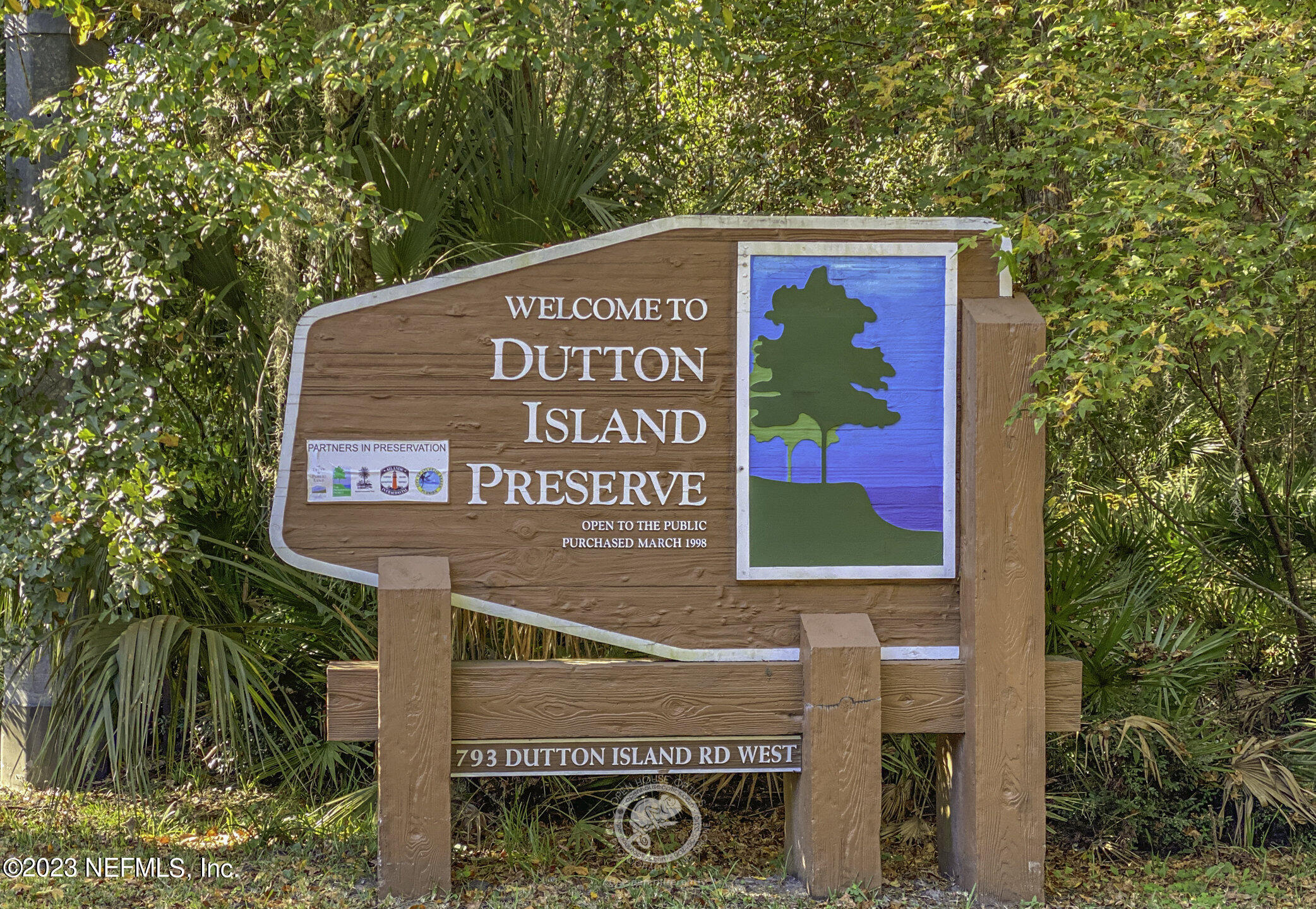 2009 PARADISE OAKS Court