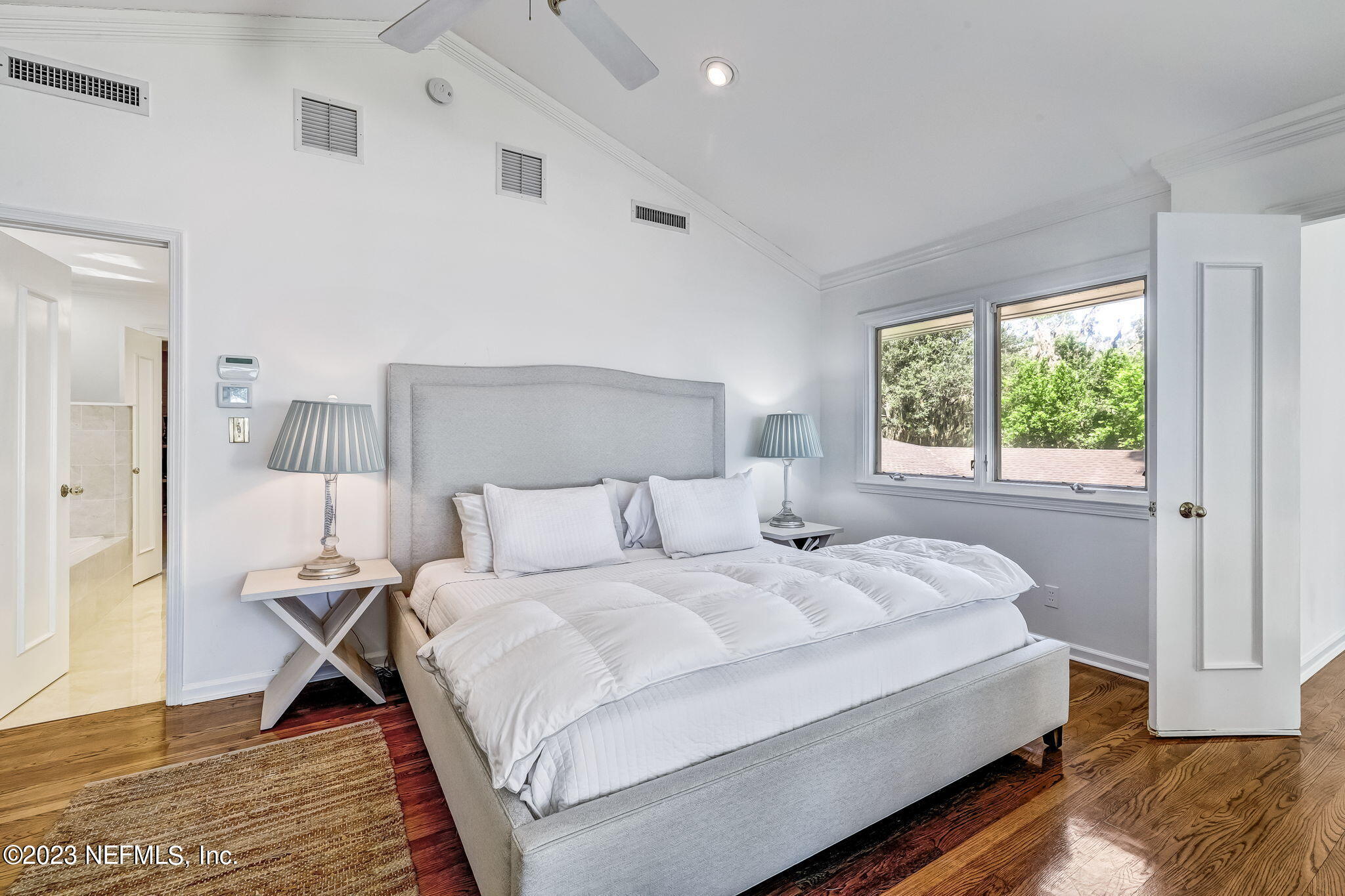 2681 HOLLY POINT Road E