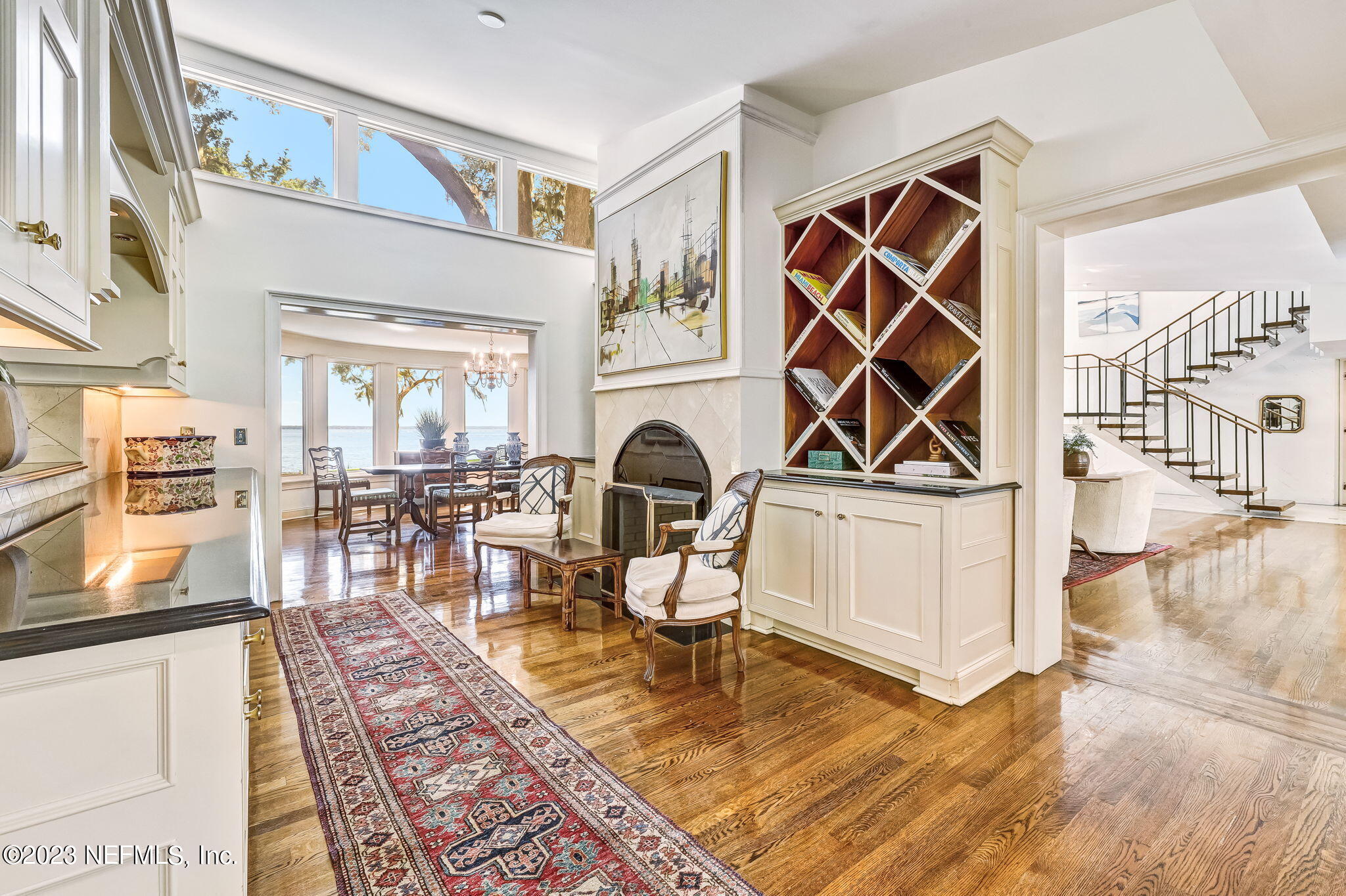 2681 HOLLY POINT Road E