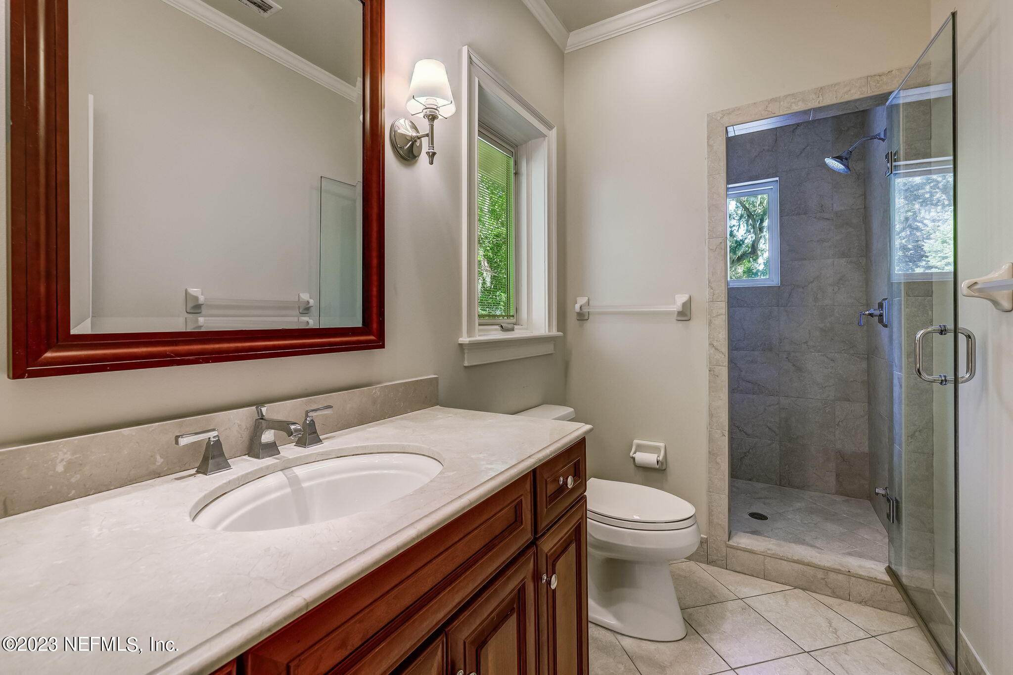 2681 HOLLY POINT Road E