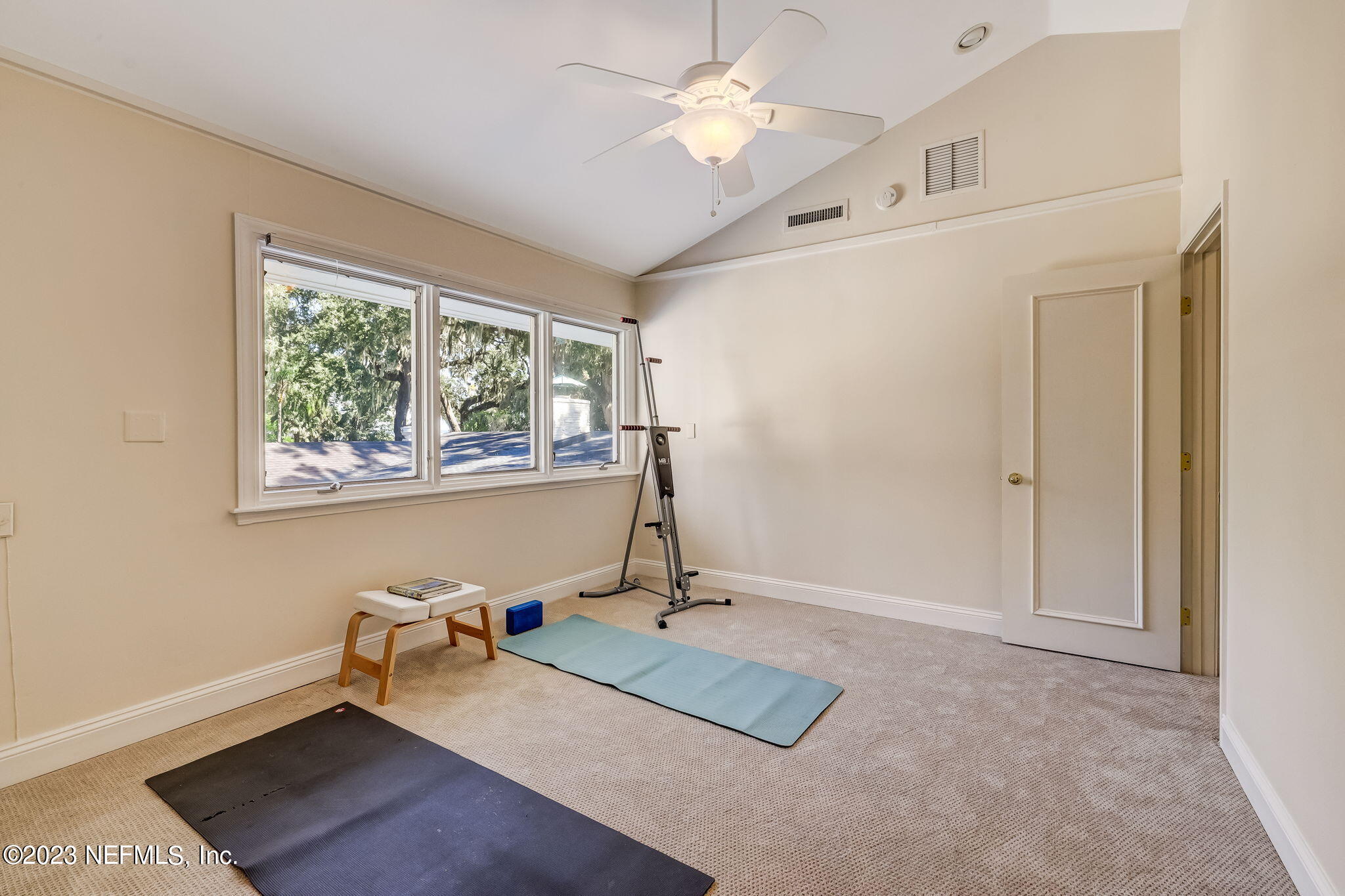 2681 HOLLY POINT Road E