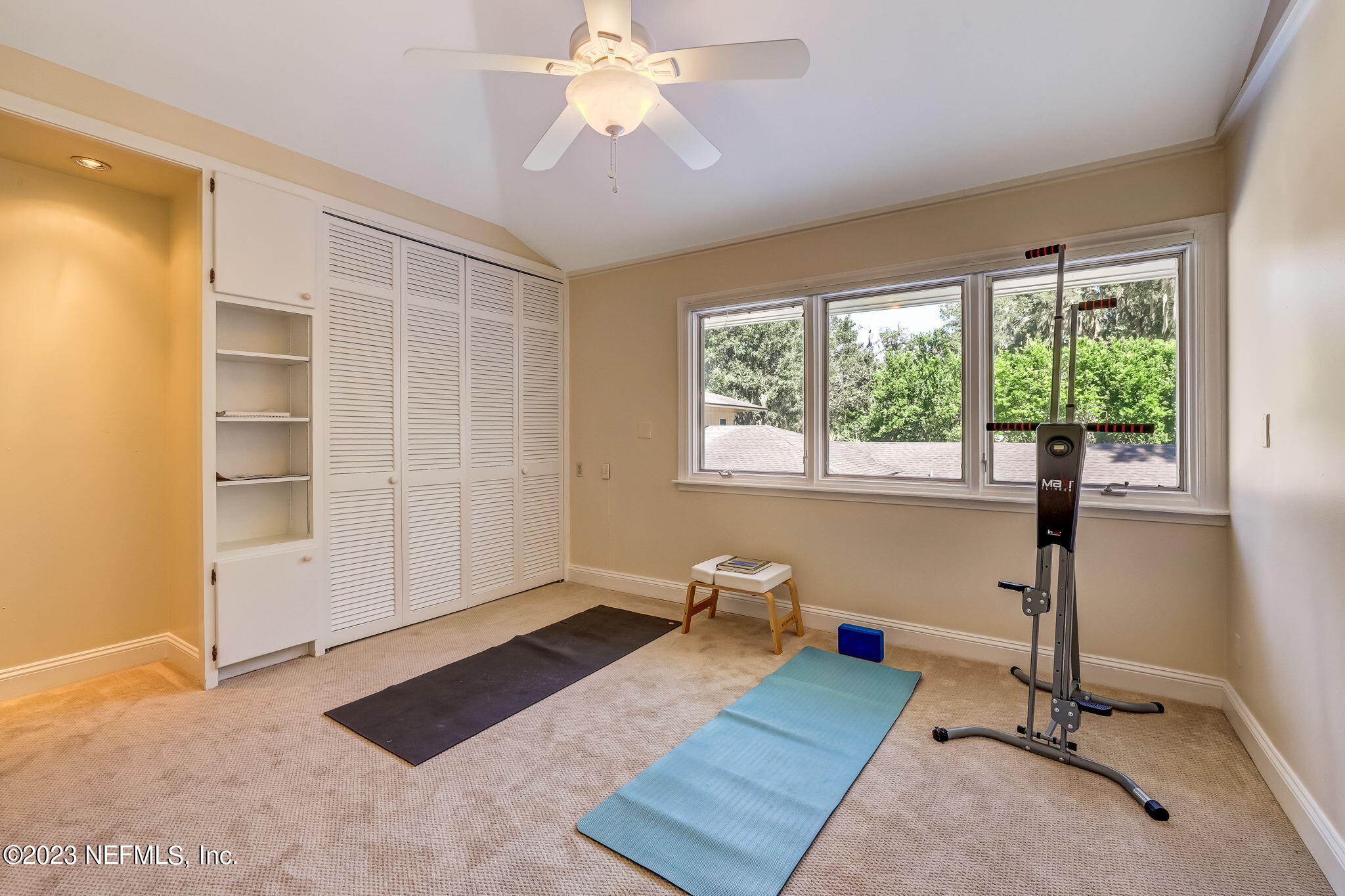 2681 HOLLY POINT Road E