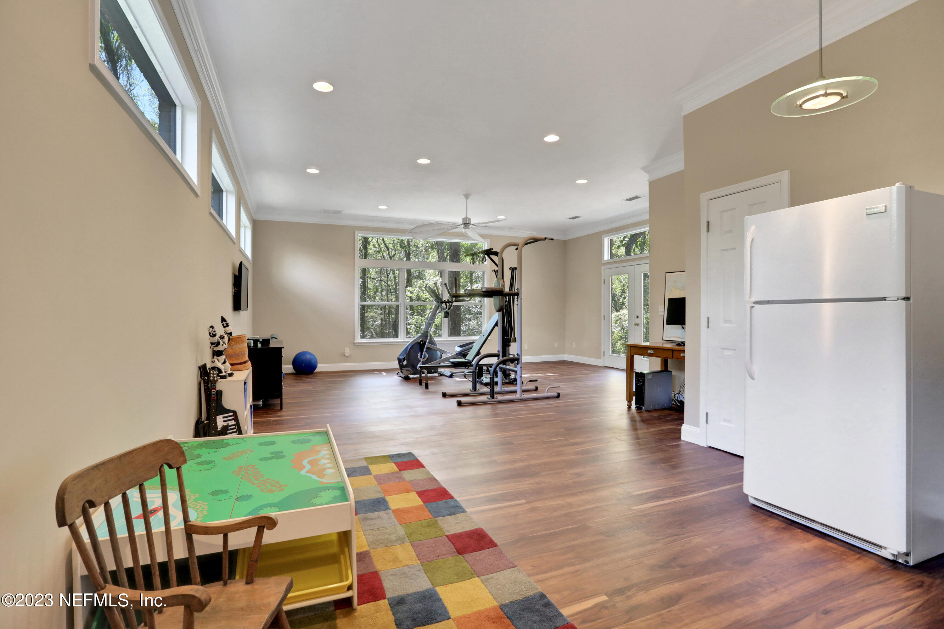 1180 MILL CREEK Drive