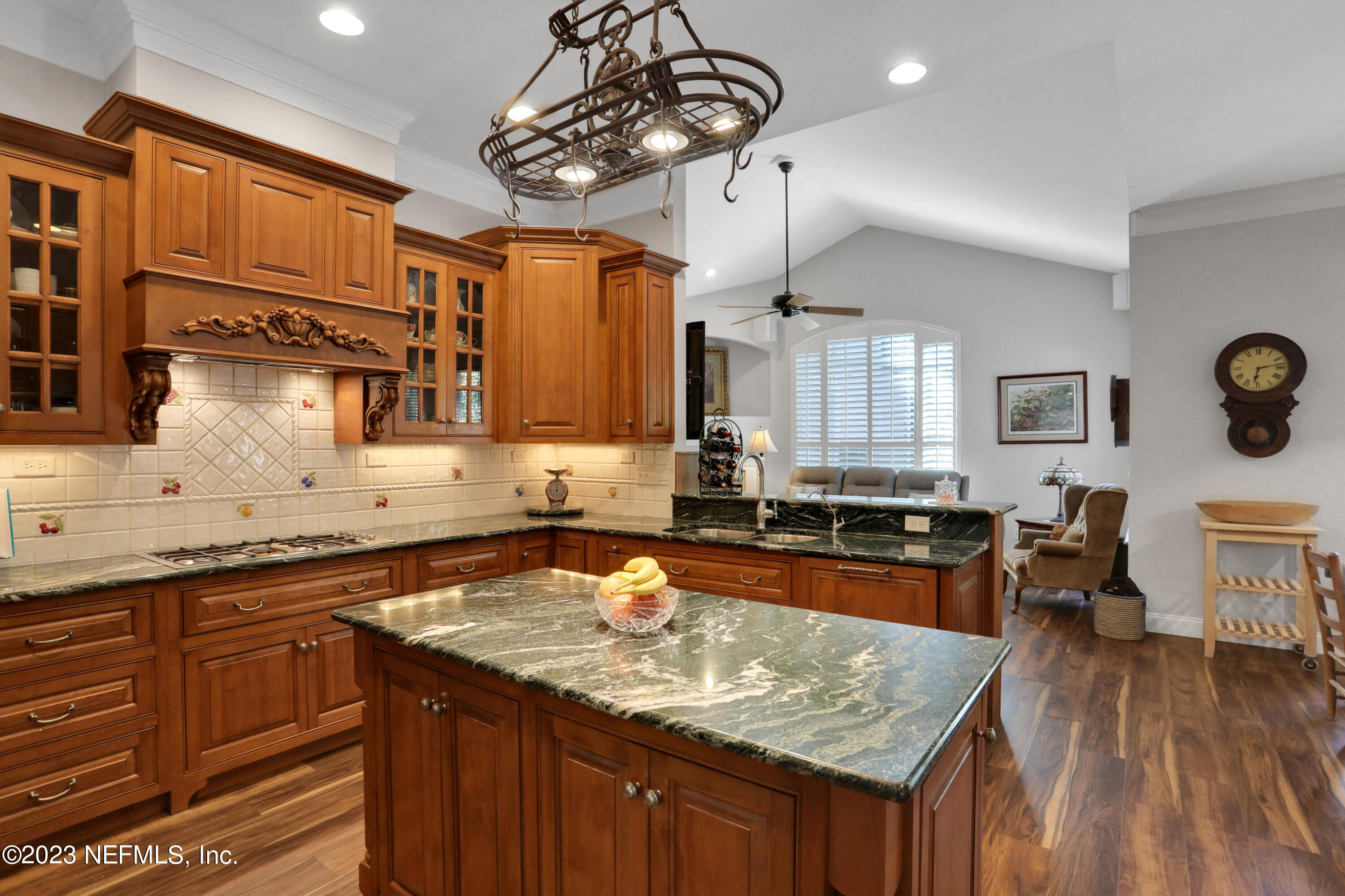 1180 MILL CREEK Drive