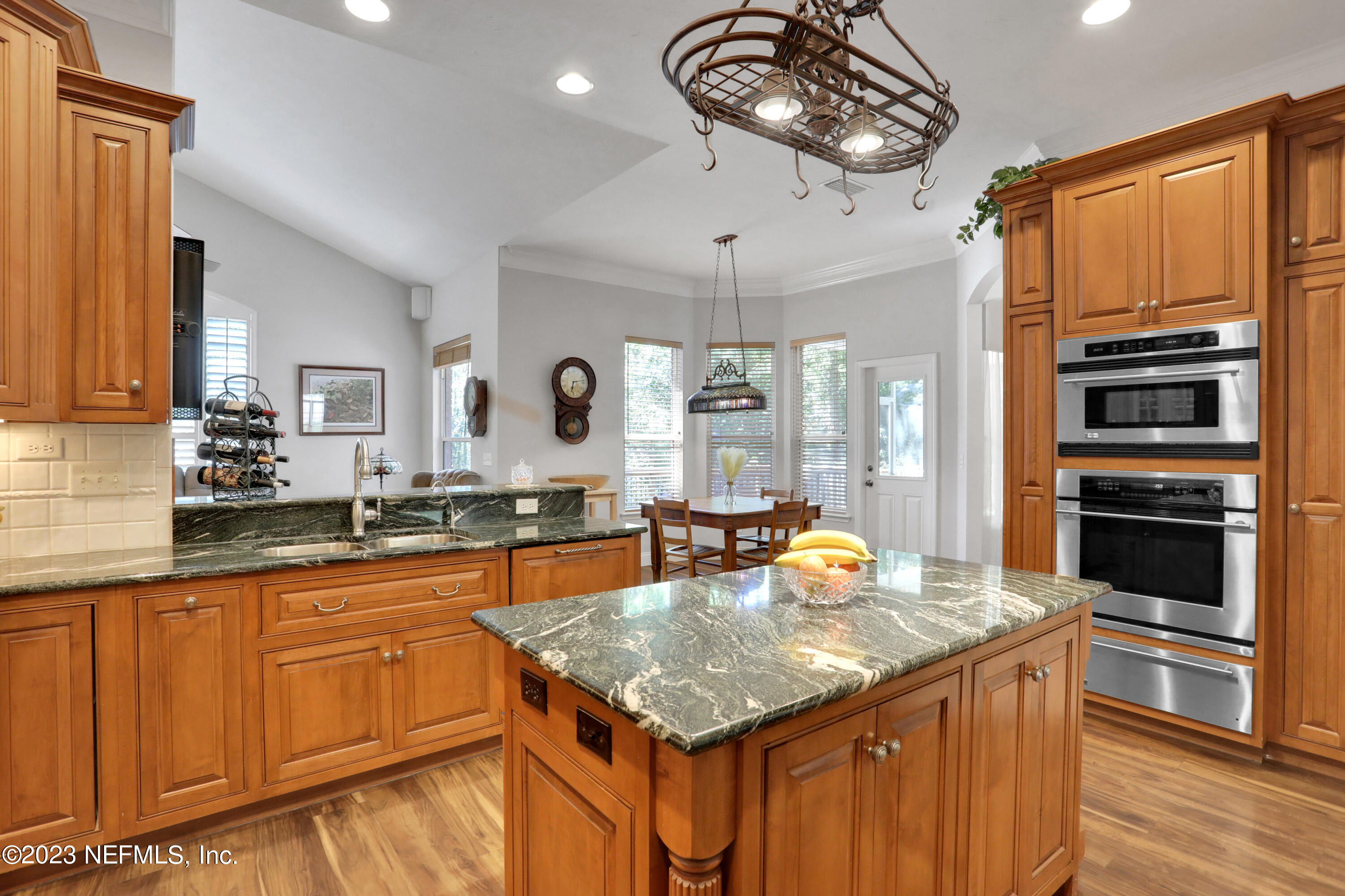 1180 MILL CREEK Drive