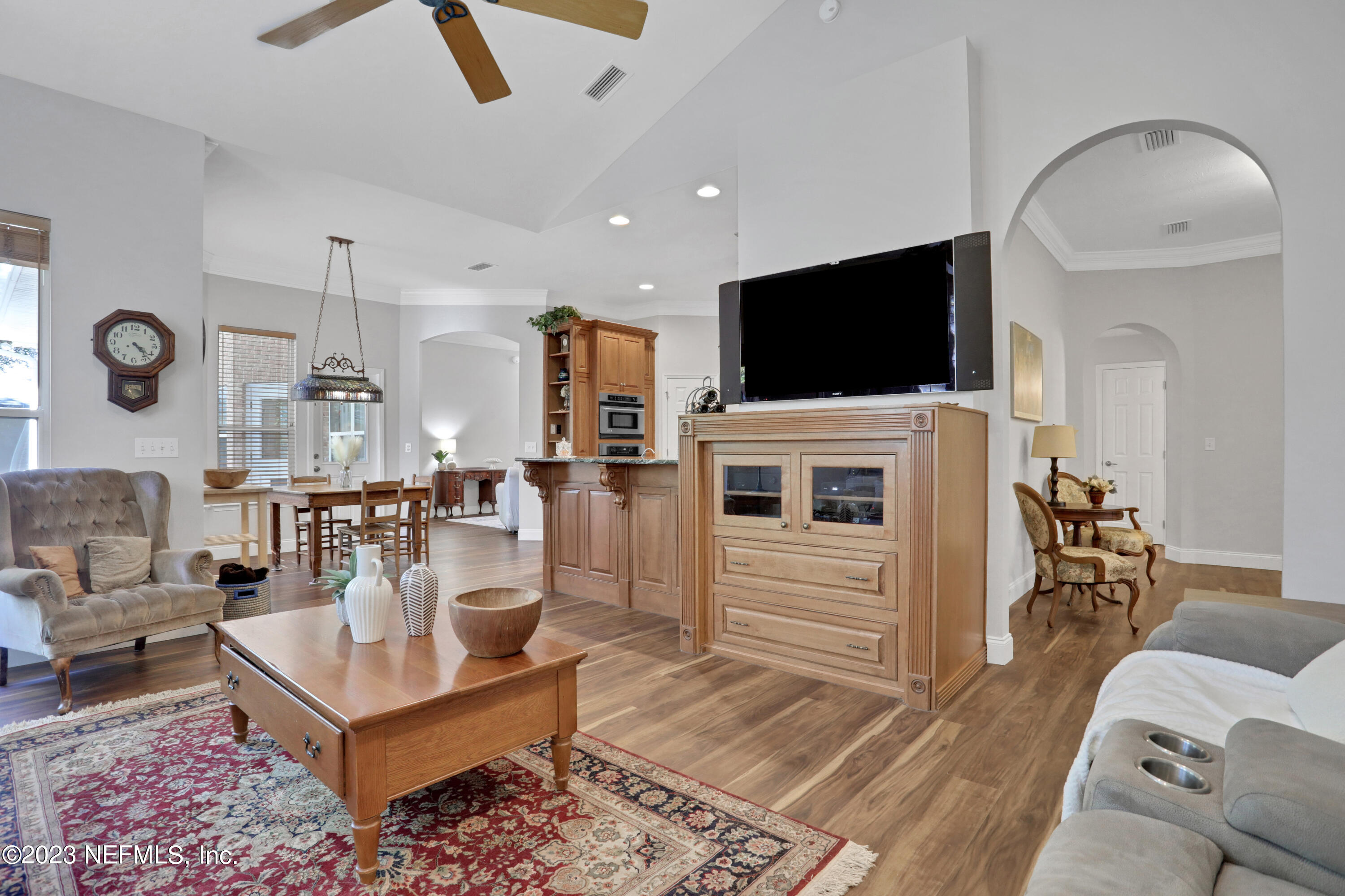 1180 MILL CREEK Drive