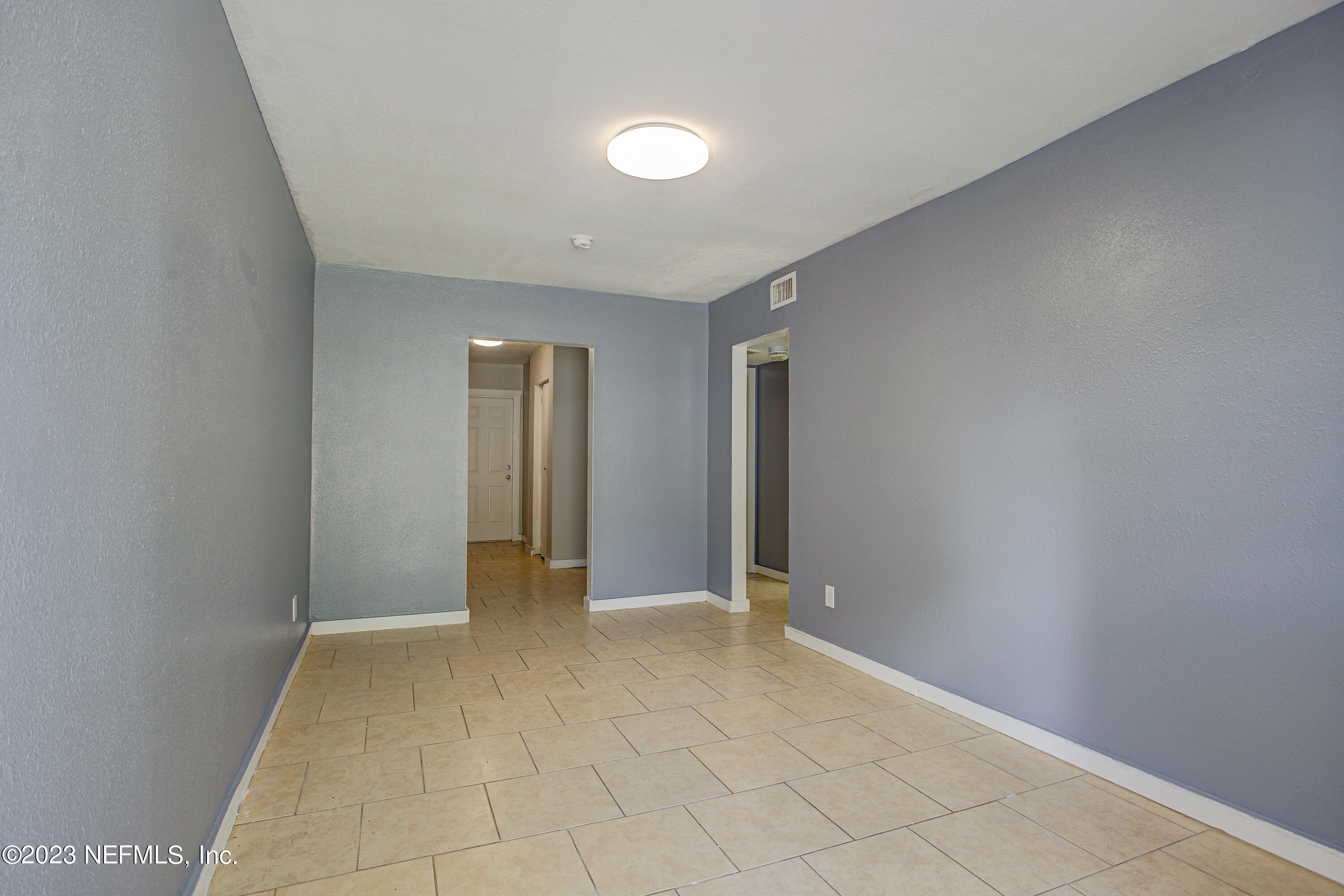 1052 MAYNARD Street, 1052