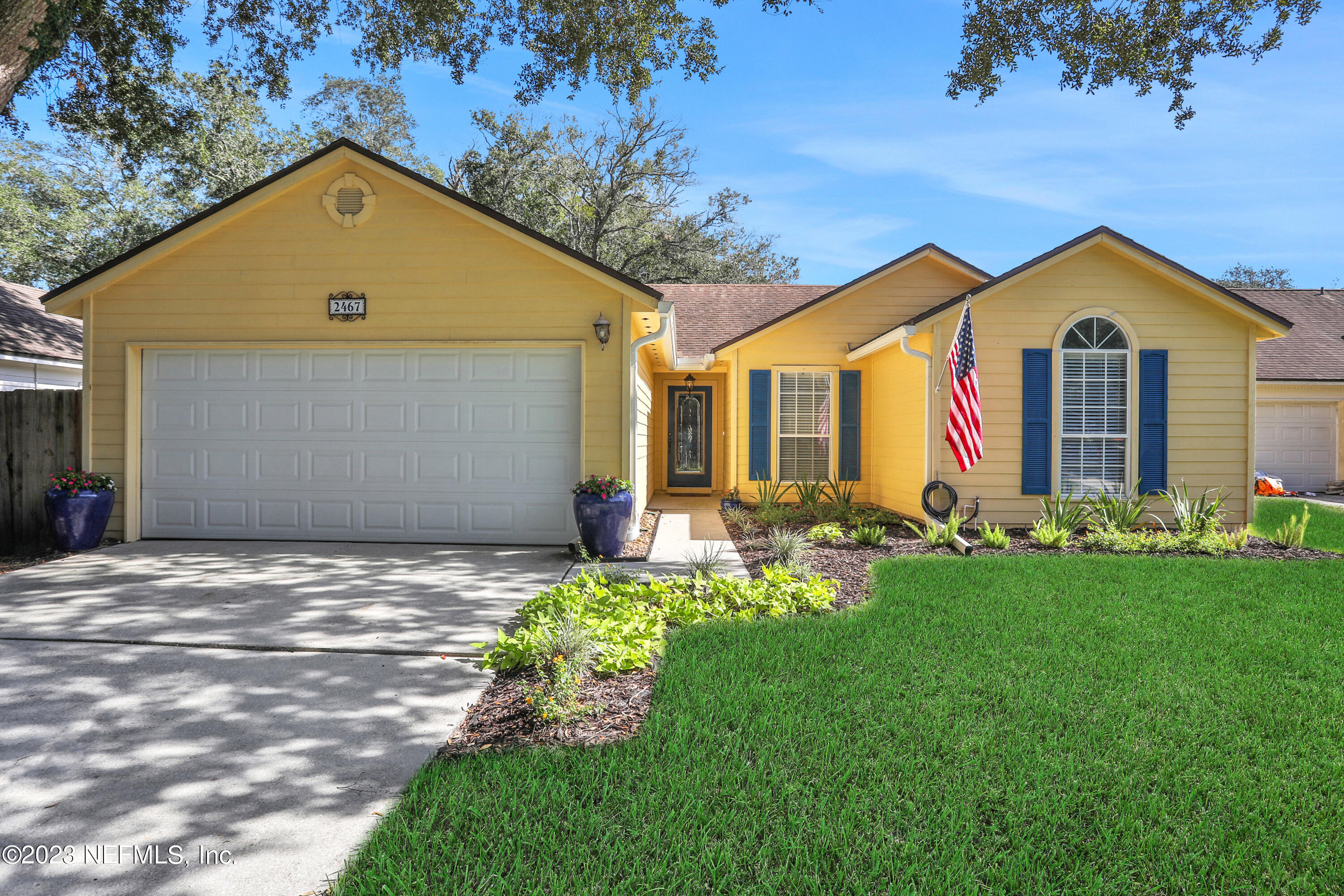 2467 BLUFFTON Drive W