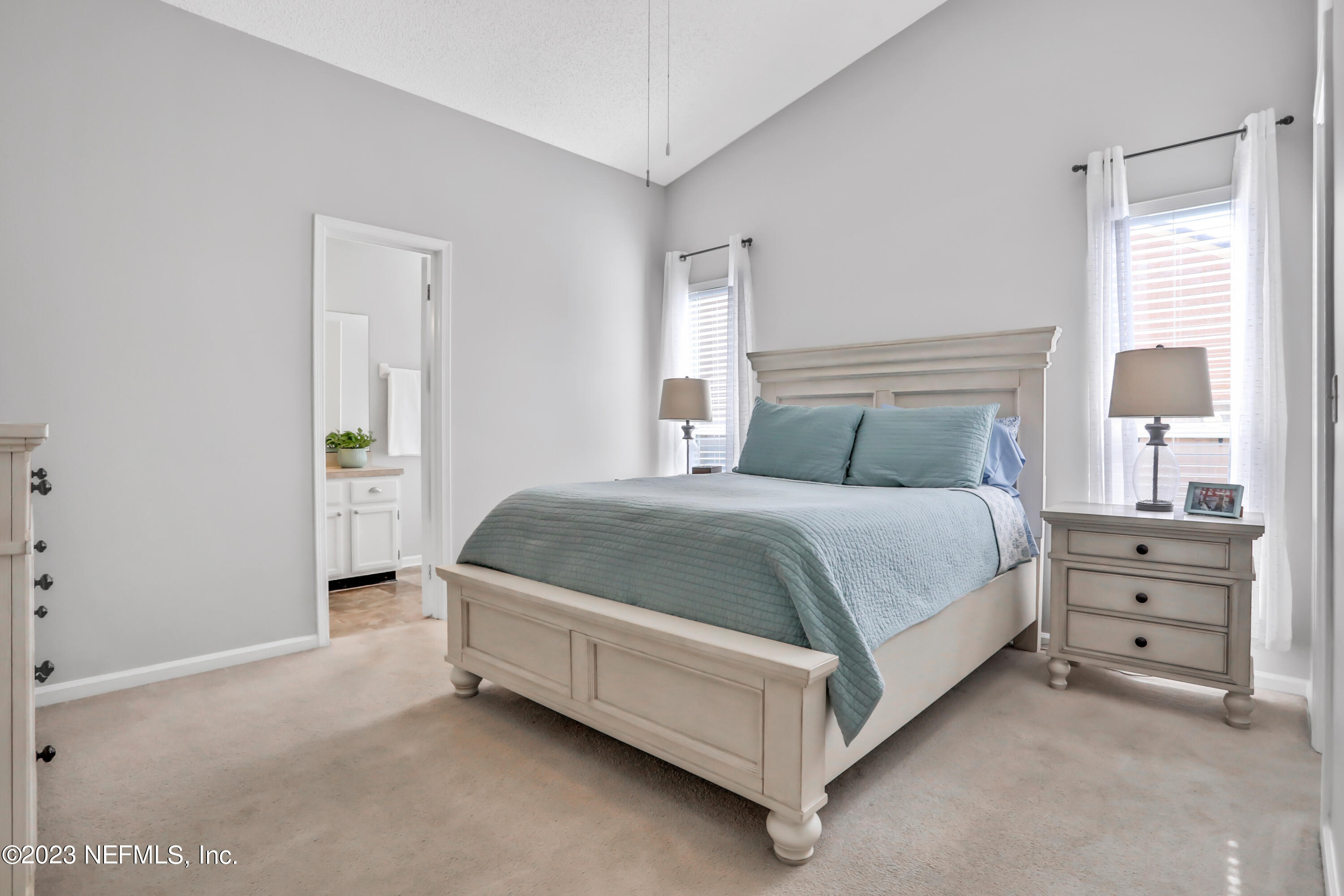 2467 BLUFFTON Drive W