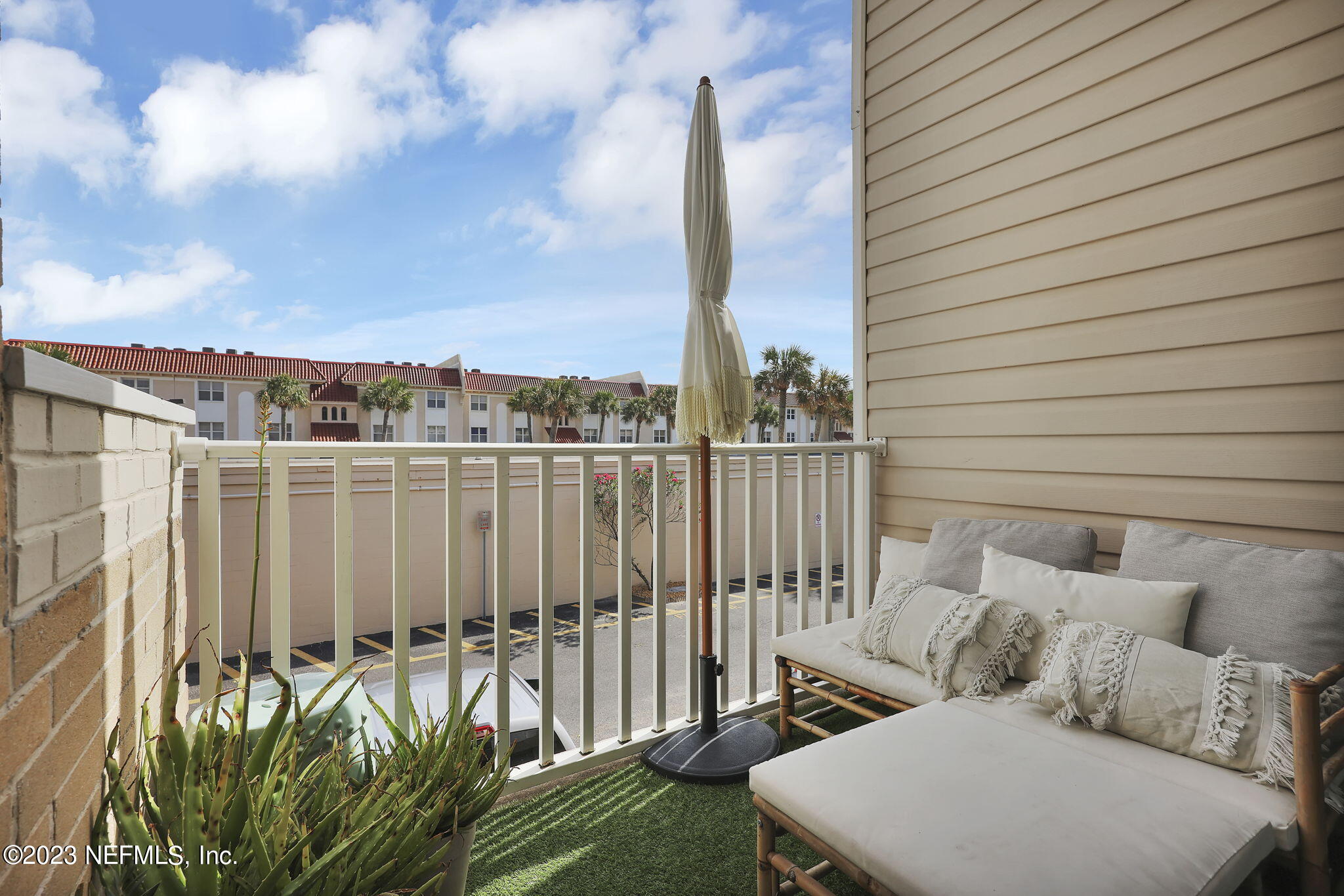 901 OCEAN Boulevard, 91