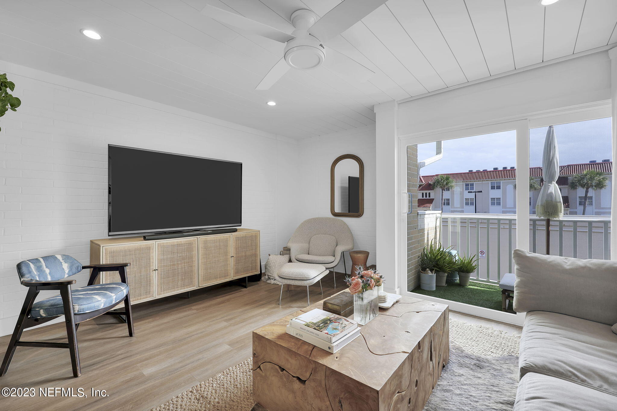 901 OCEAN Boulevard, 91
