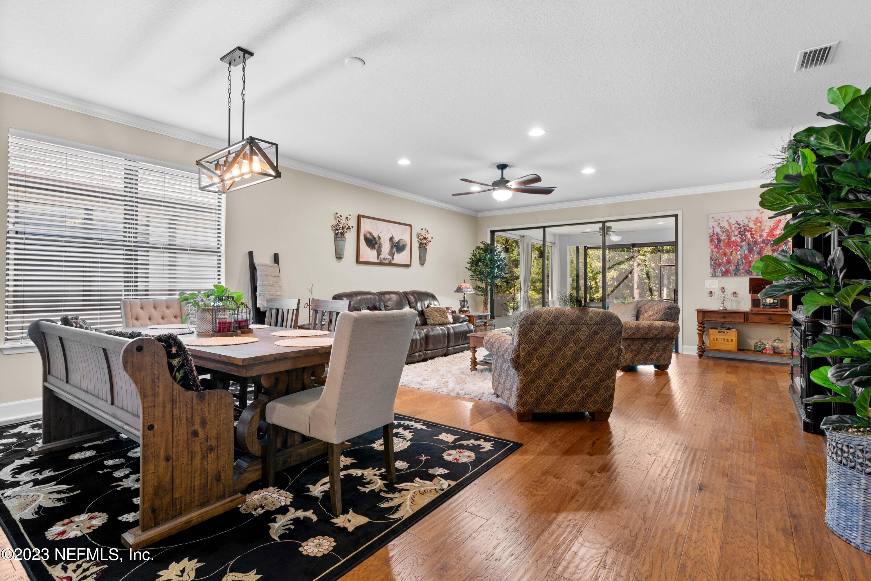 736 WANDERING WOODS Way