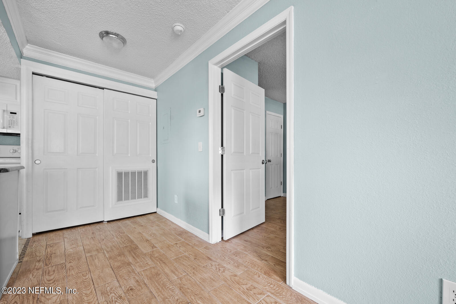 100 FAIRWAY PARK Boulevard, 201