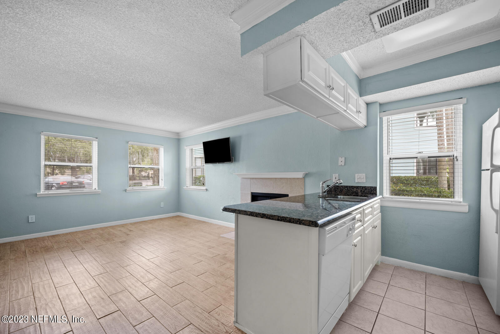 100 FAIRWAY PARK Boulevard, 201