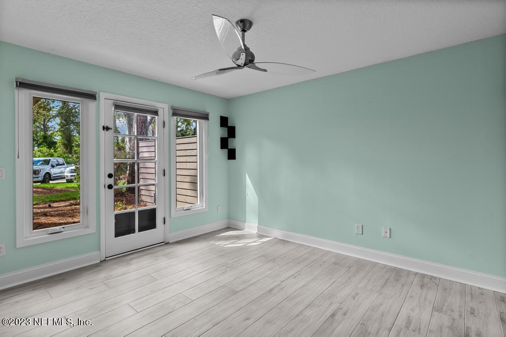 76 FISHERMANS COVE Road