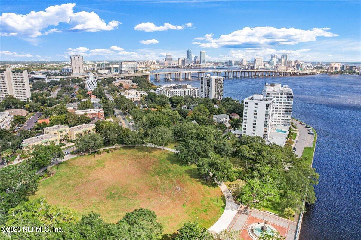 1846 MARGARET Street, 6B