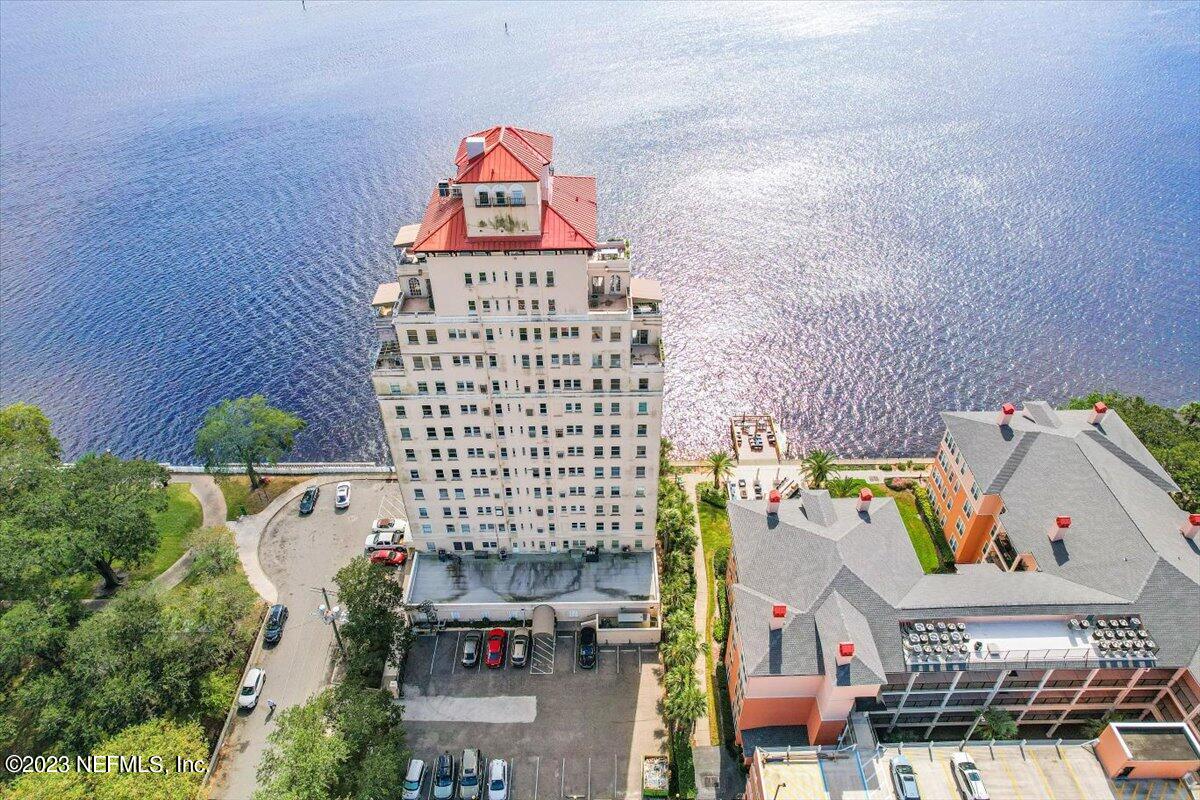 1846 MARGARET Street, 6B