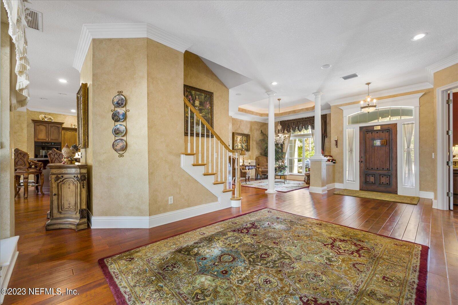 225 ISLE WAY Lane