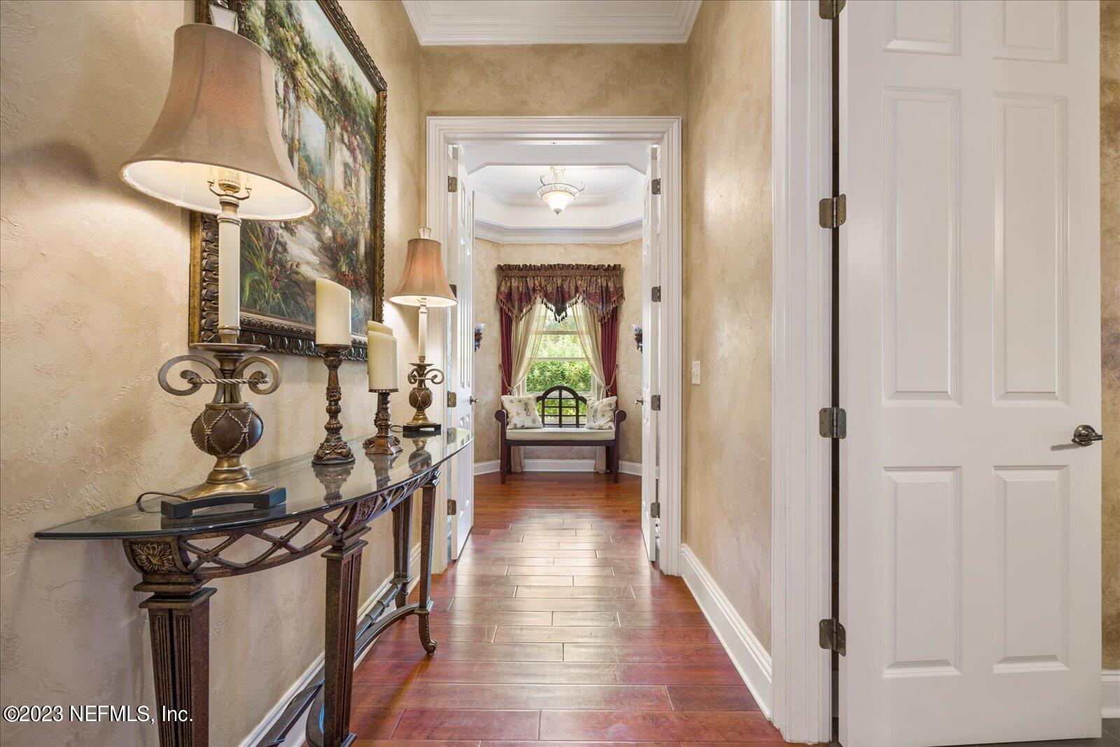 225 ISLE WAY Lane