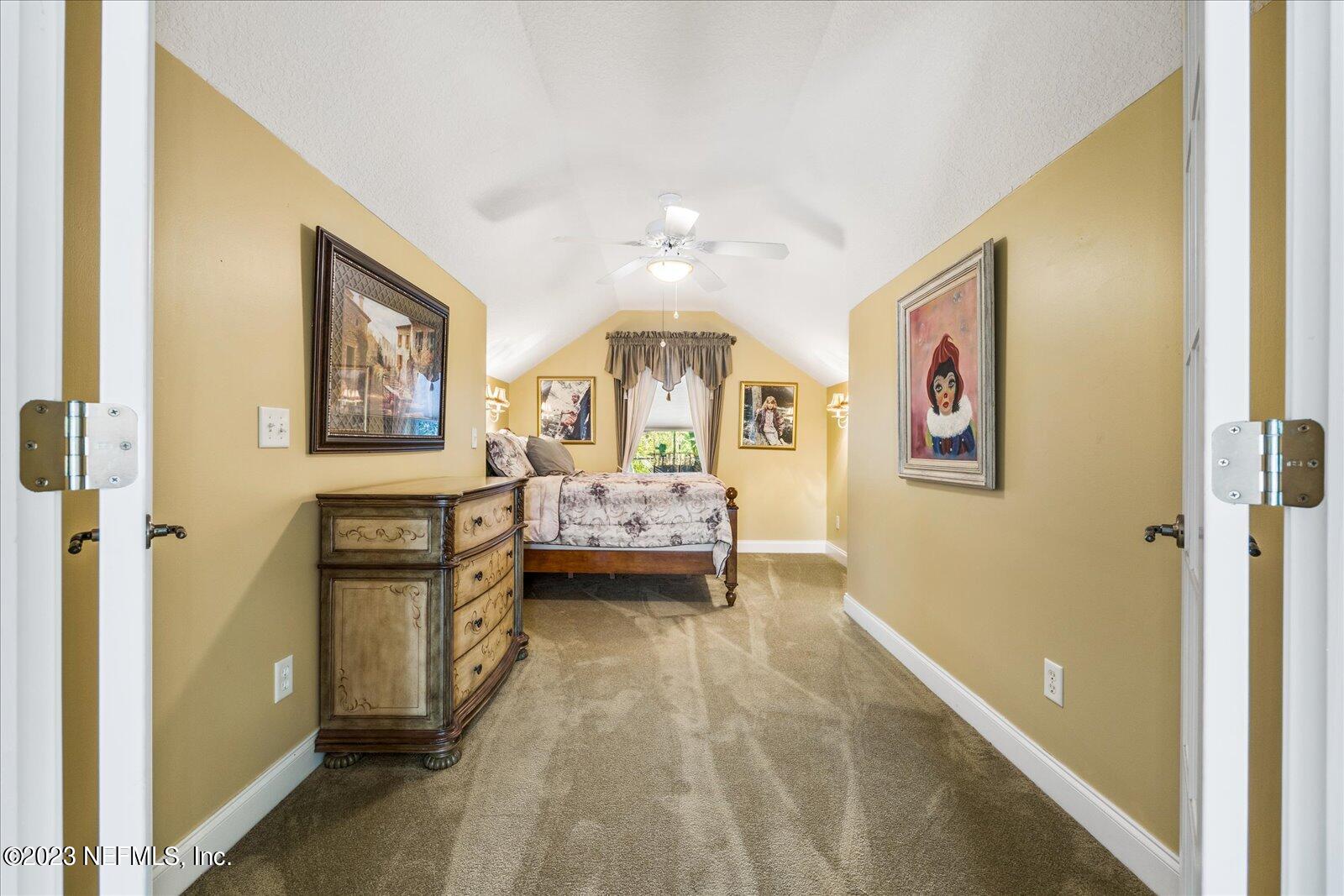 225 ISLE WAY Lane