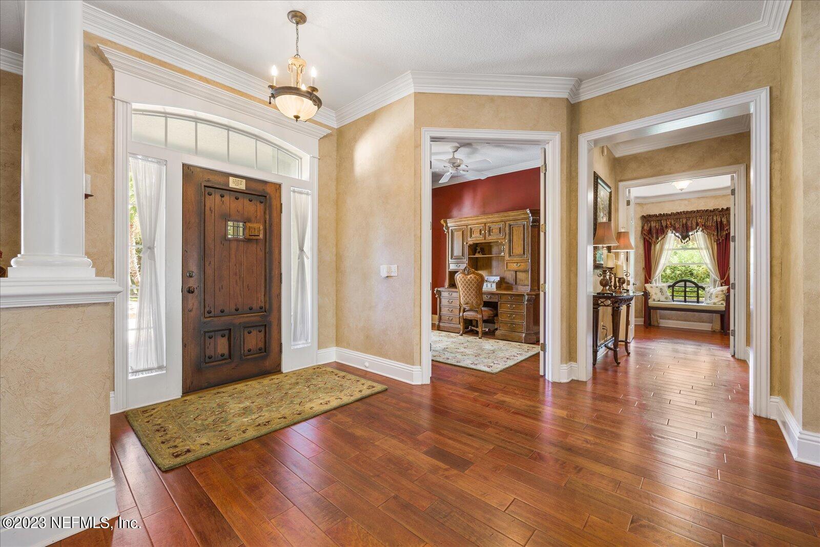 225 ISLE WAY Lane