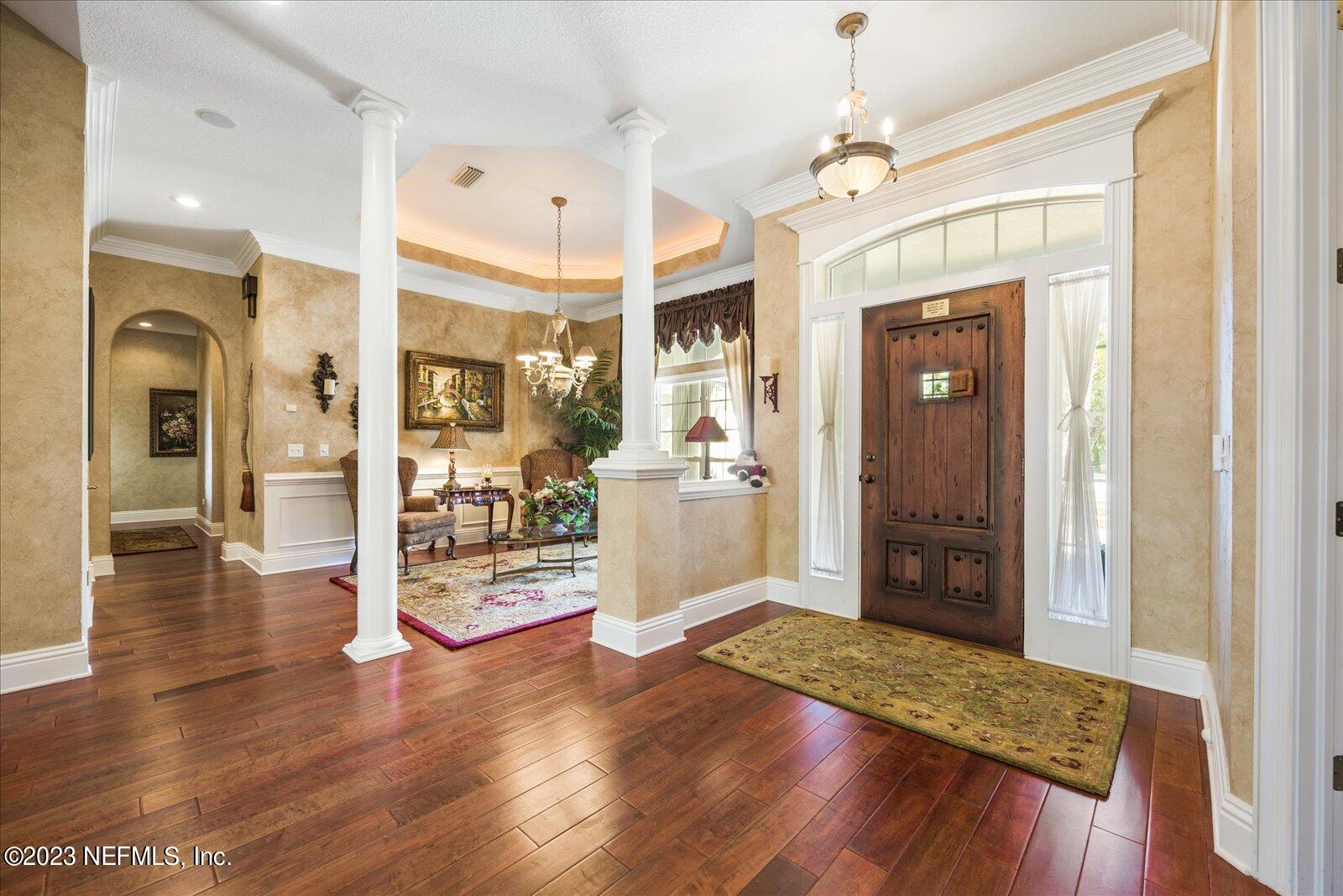 225 ISLE WAY Lane