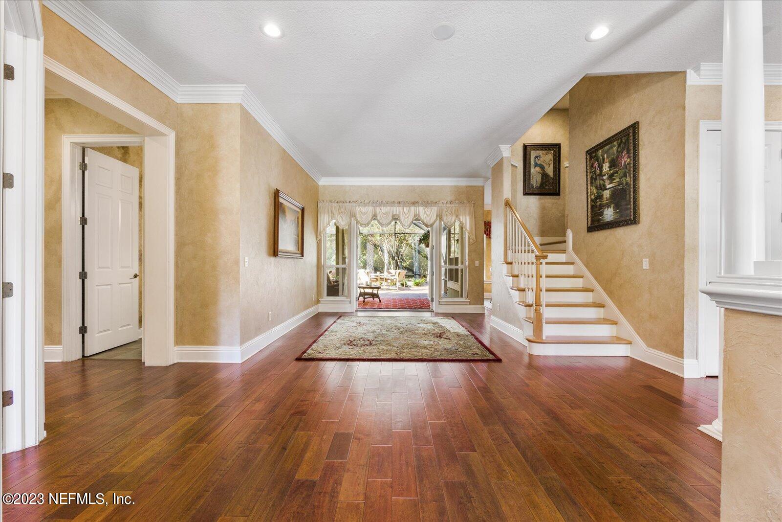 225 ISLE WAY Lane