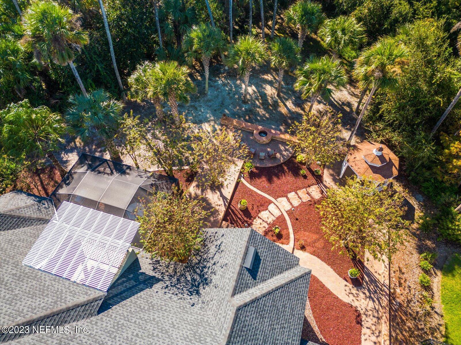 225 ISLE WAY Lane