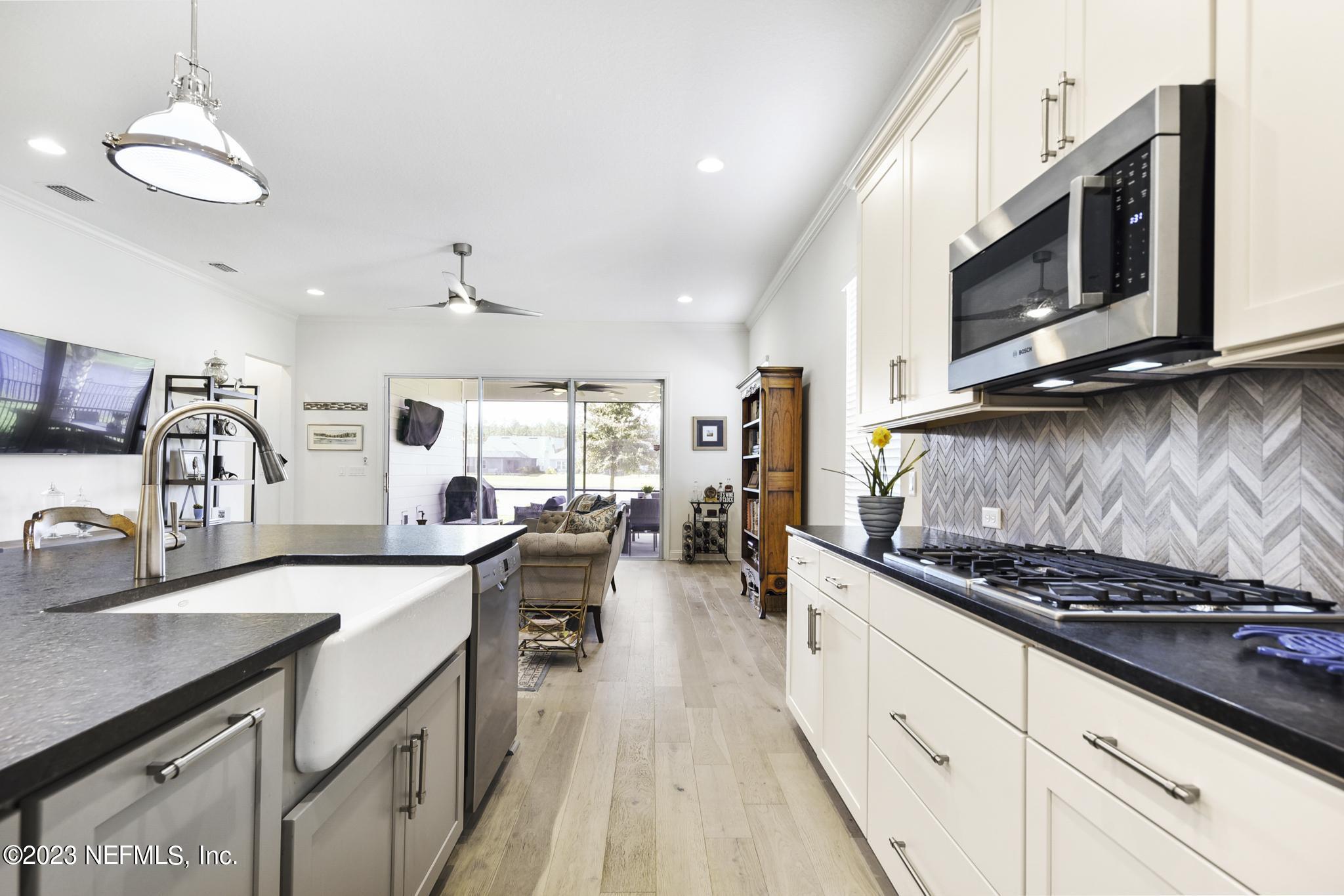 252 UNION HILL Drive