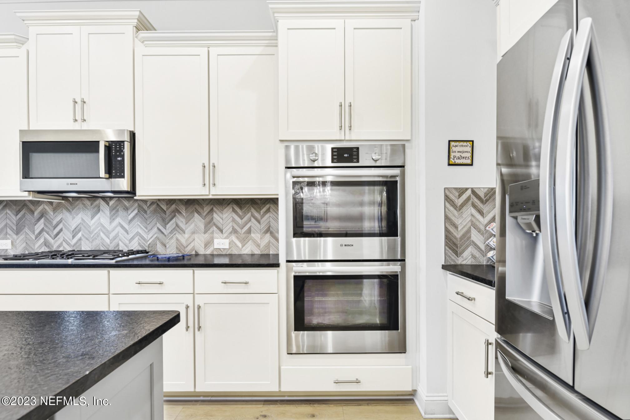 252 UNION HILL Drive