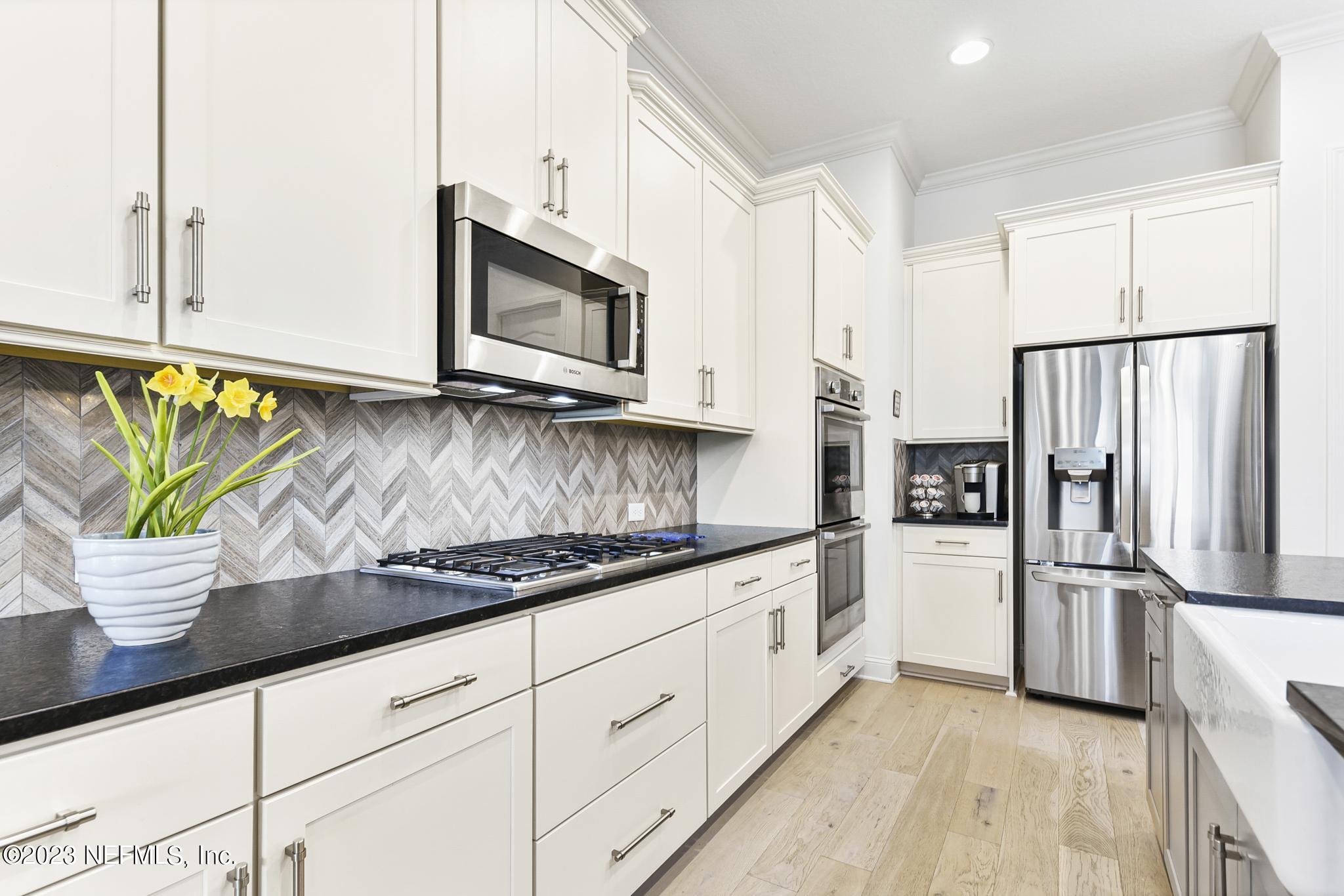 252 UNION HILL Drive