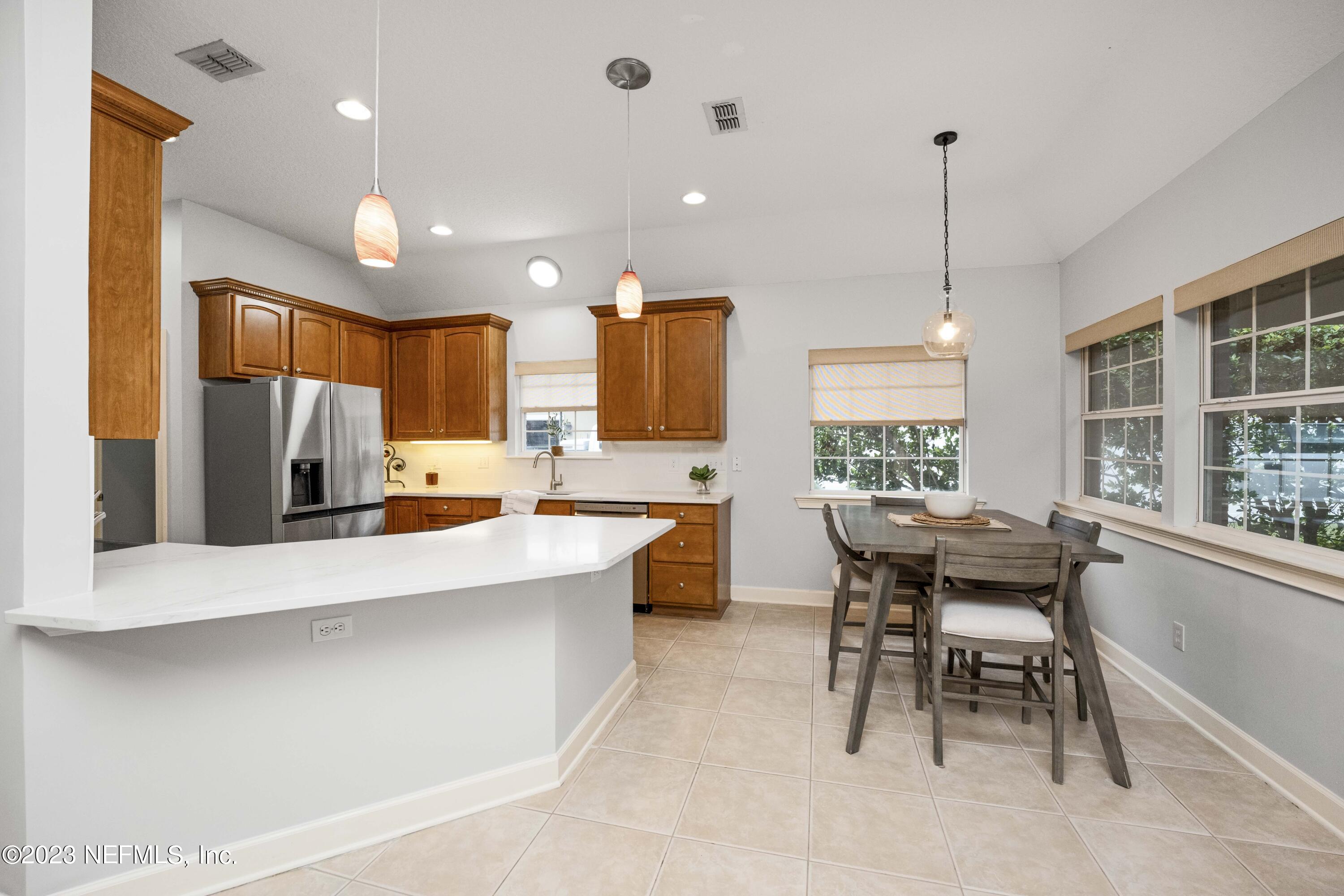 1408 S BURGANDY Trail